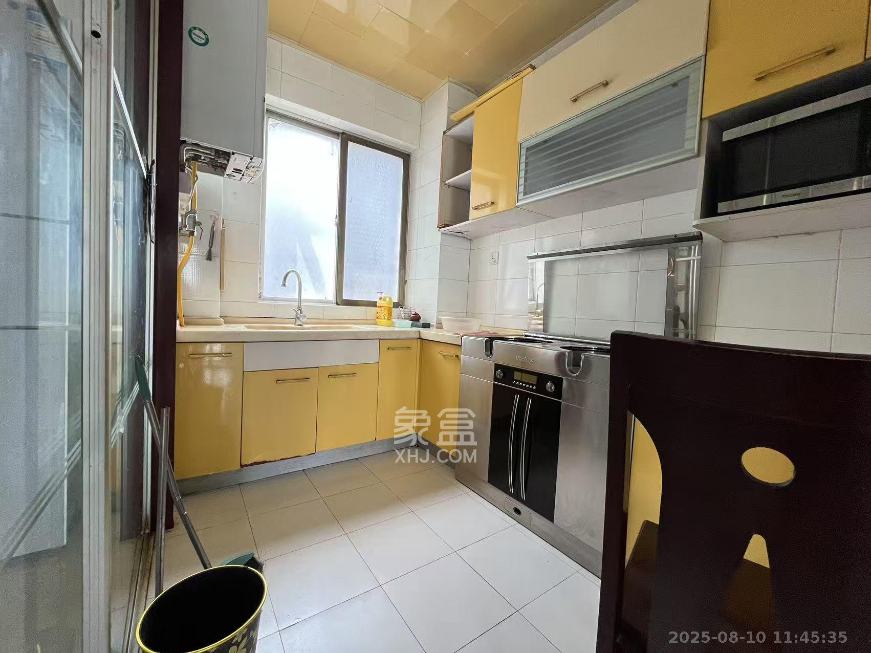 奥克大厦  3室2厅2卫    3500.0元/月室内图