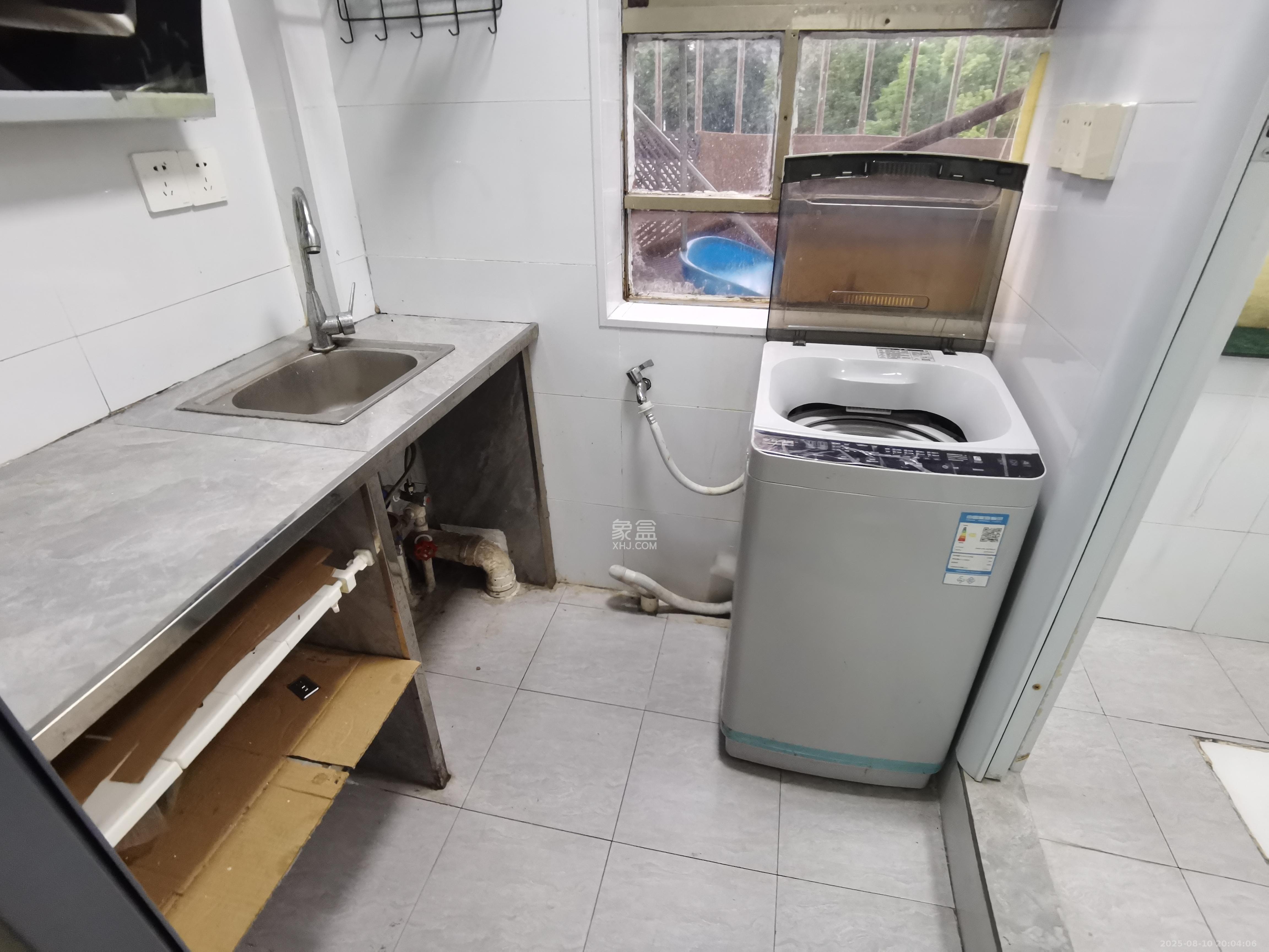 火炬村 1室0厅0卫 800.0元/月 火炬村 1室0厅0卫 800.0元/月室内图