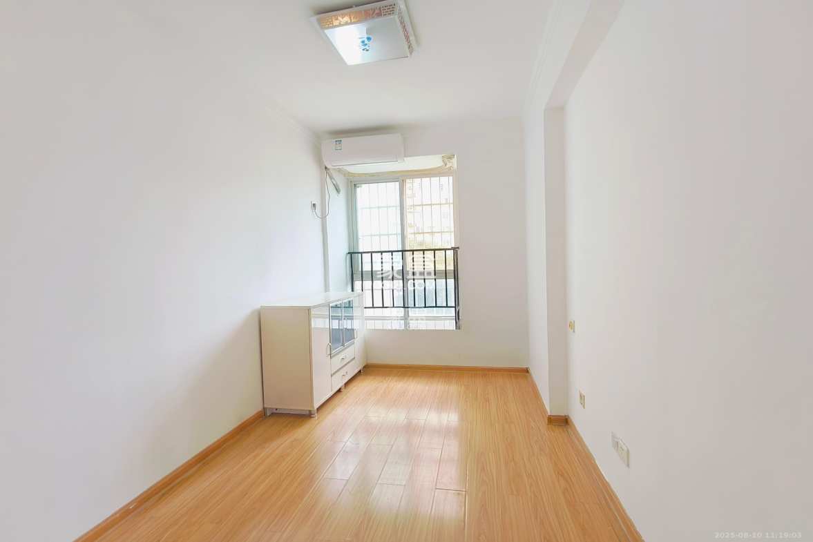 筑梦园  3室2厅1卫    2200.0元/月 筑梦园  3室2厅1卫    2200.0元/月室内图