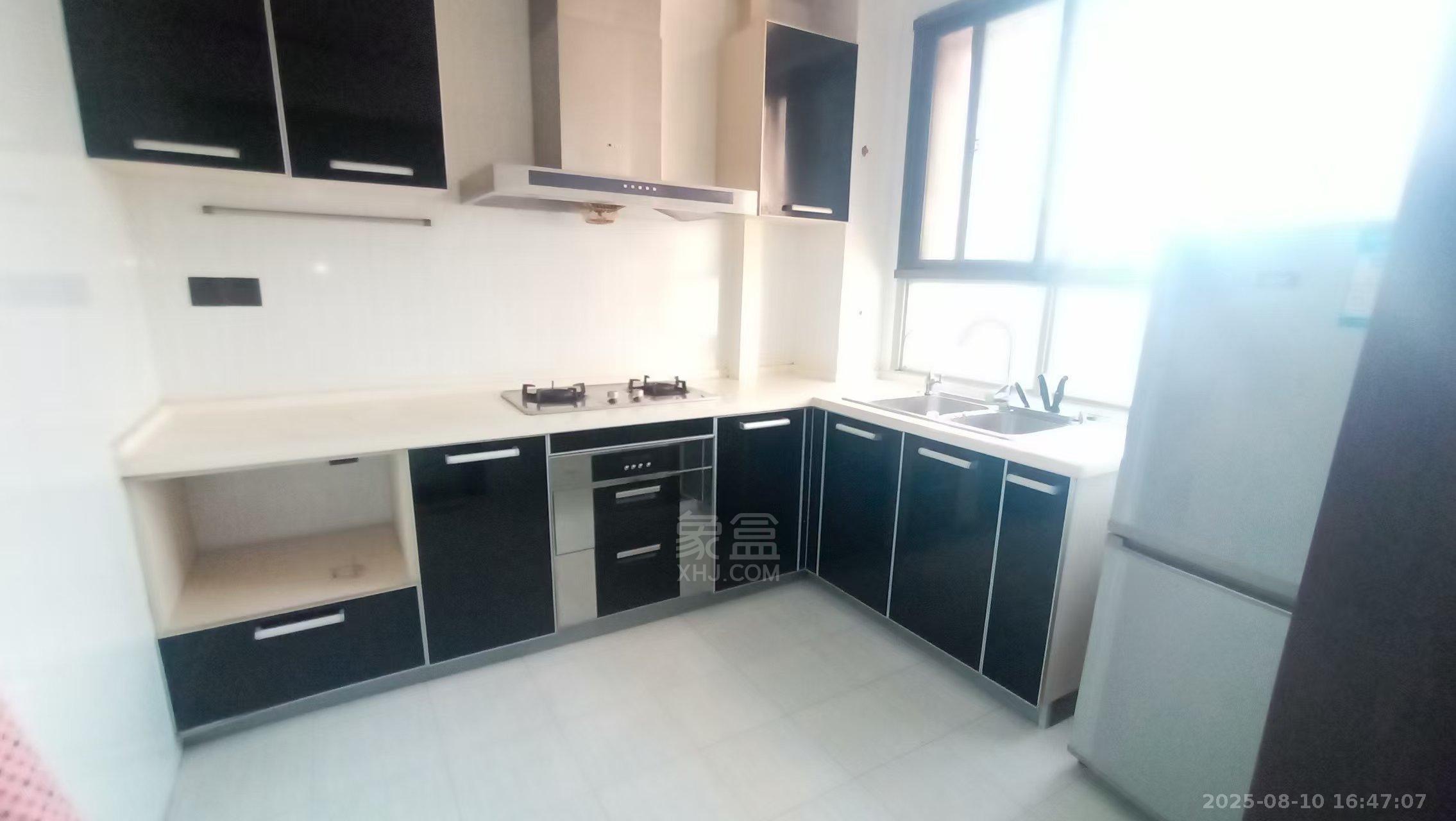 地税新村 4室2厅2卫 2000.0元/月 地税新村 4室2厅2卫 2000.0元/月室内图