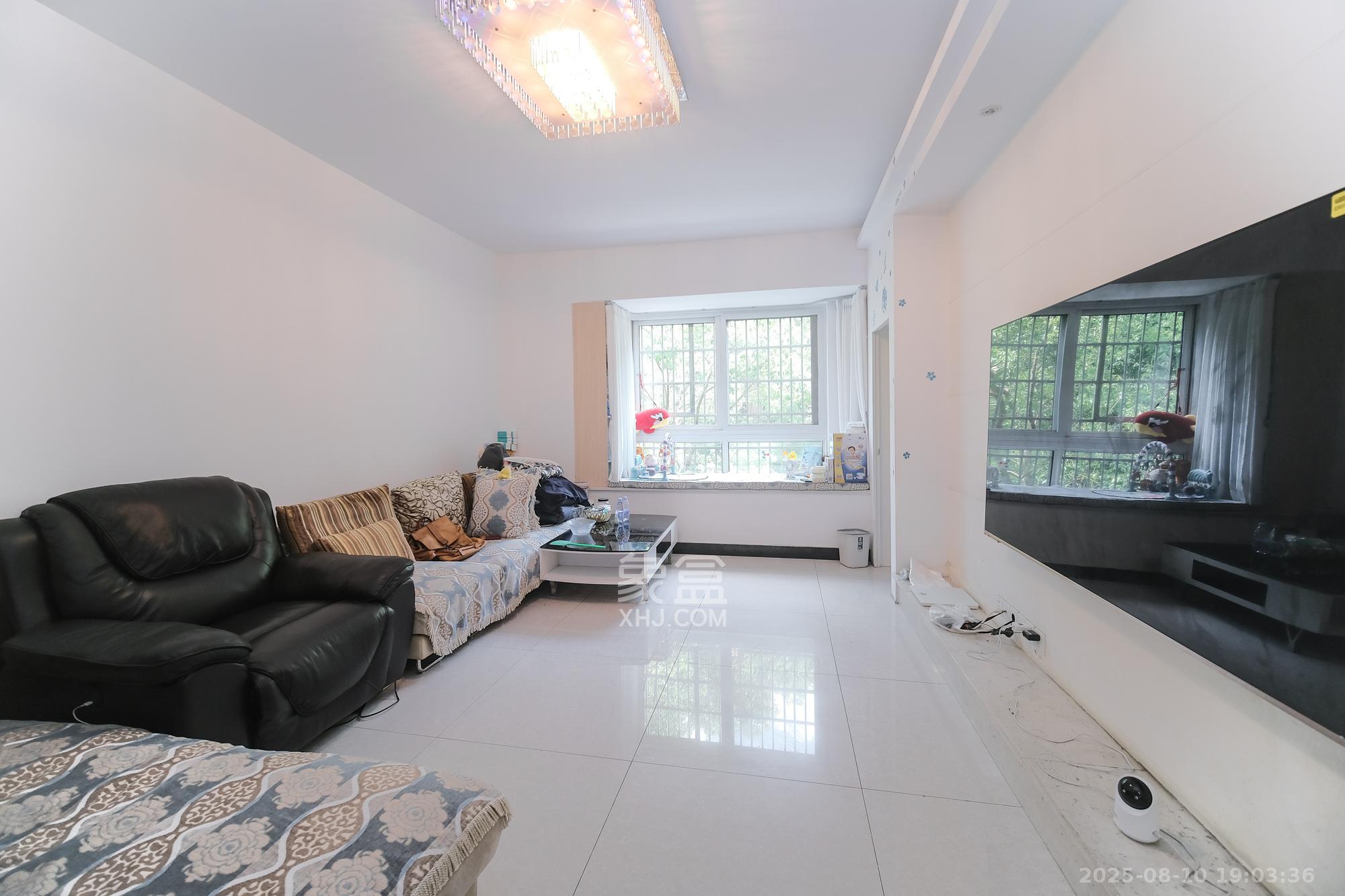 山水湾  3室2厅1卫    59.8万