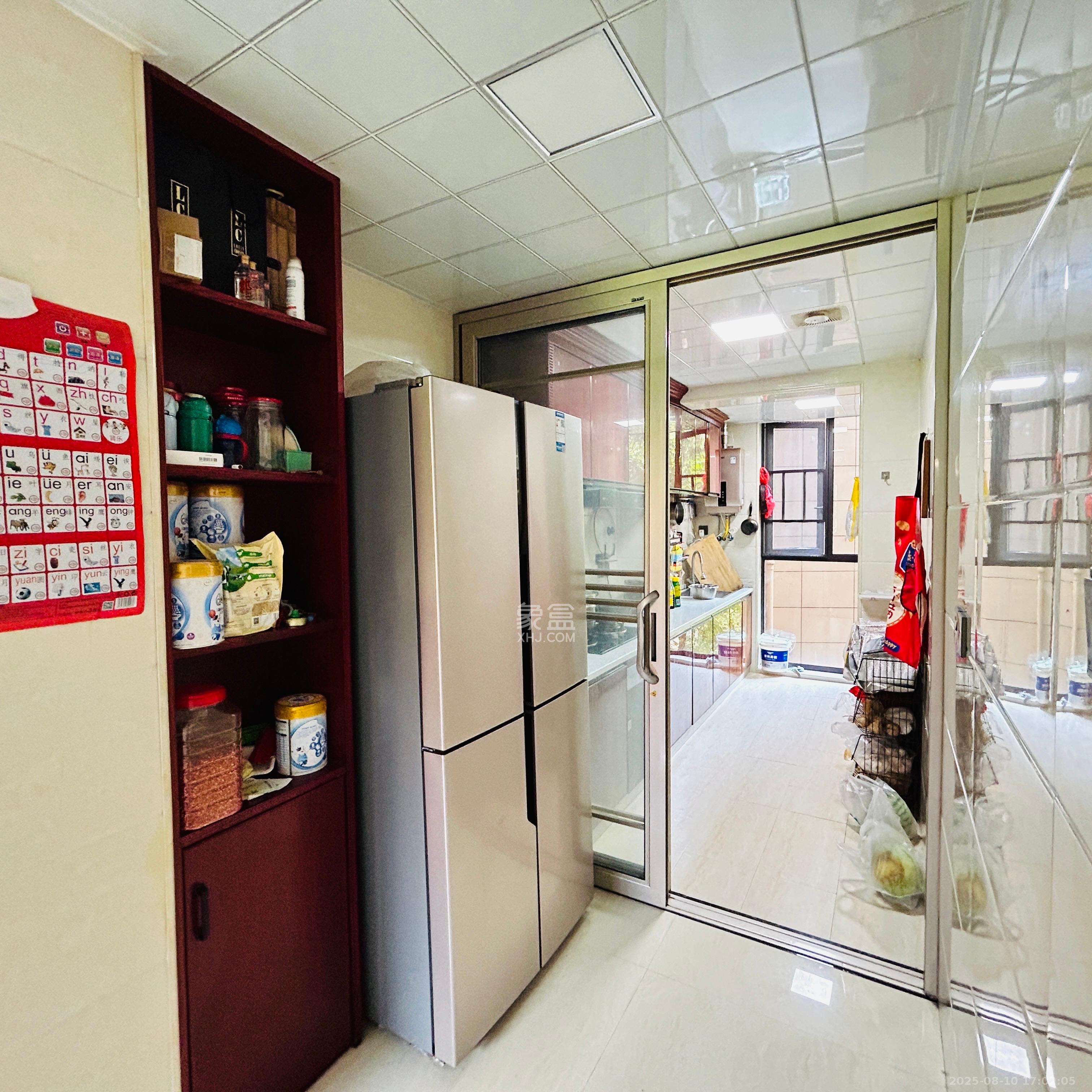 鑫远悦城(鑫远悦时代) 4室2厅2卫 2800.0元/月 鑫远悦城(鑫远悦时代) 4室2厅2卫 2800.0元/月室内图