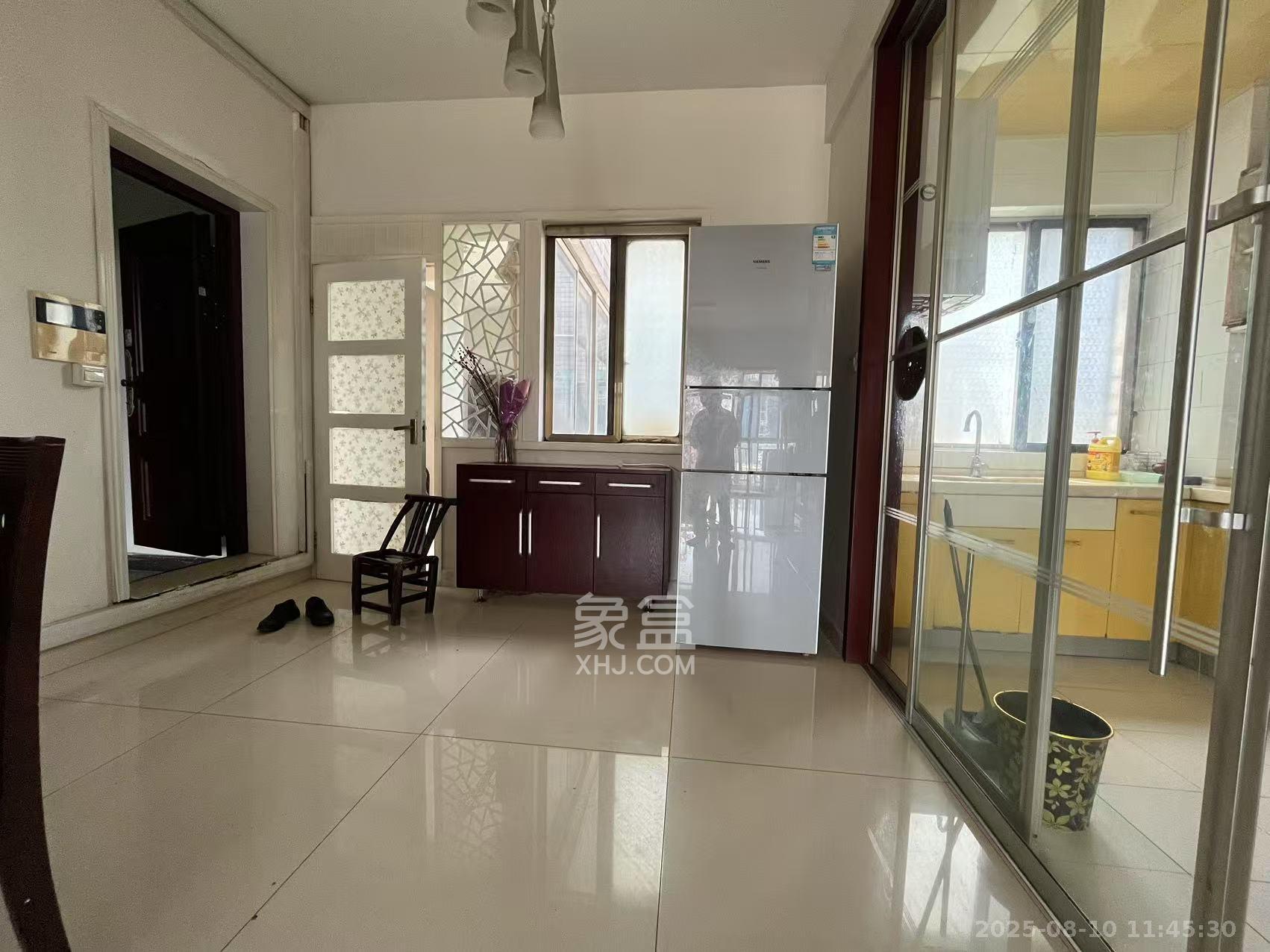 奥克大厦  3室2厅2卫    3500.0元/月室内图