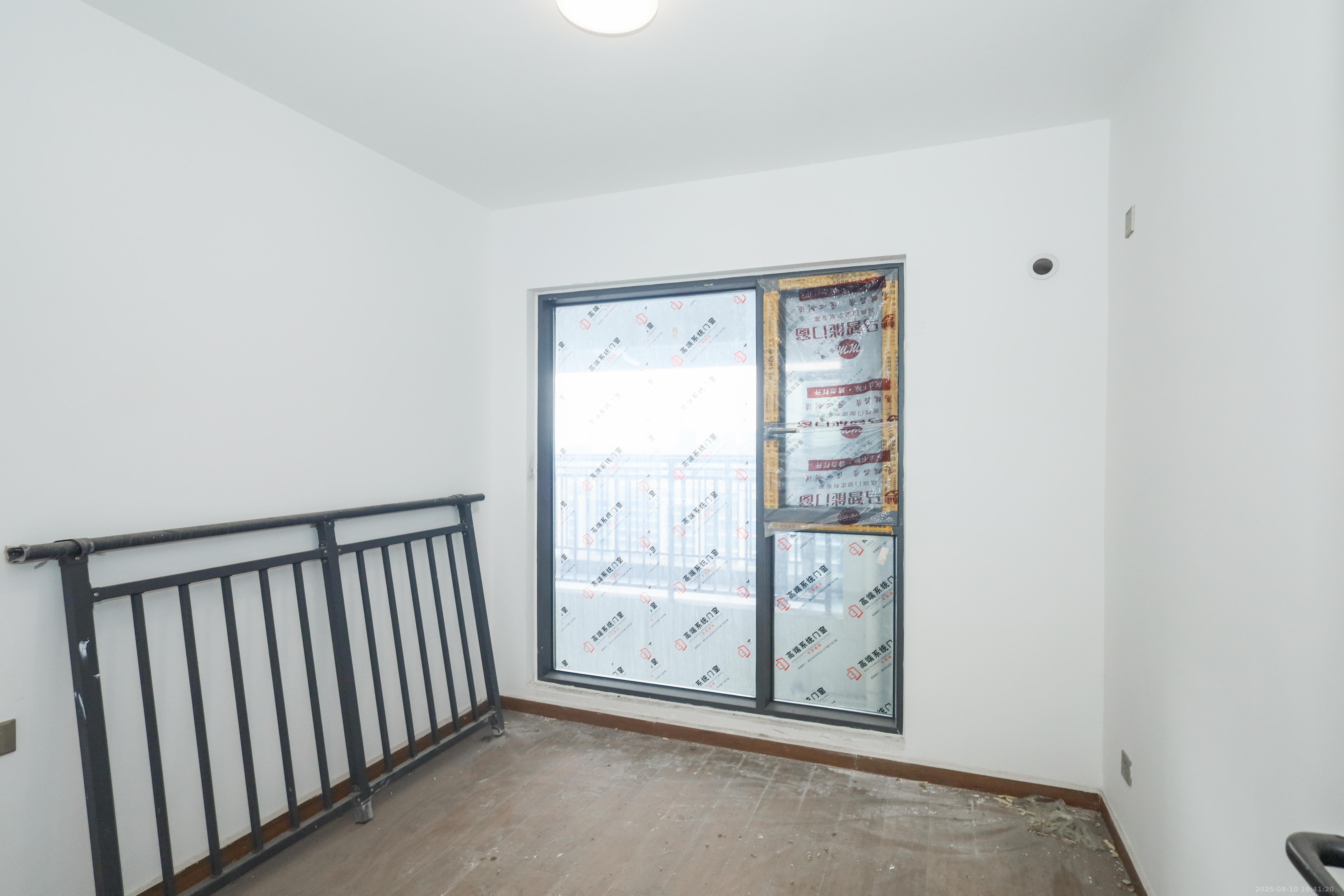 中国铁建湘语梅溪 0室0厅0卫 126.0万 中国铁建湘语梅溪 0室0厅0卫 126.0万卧室