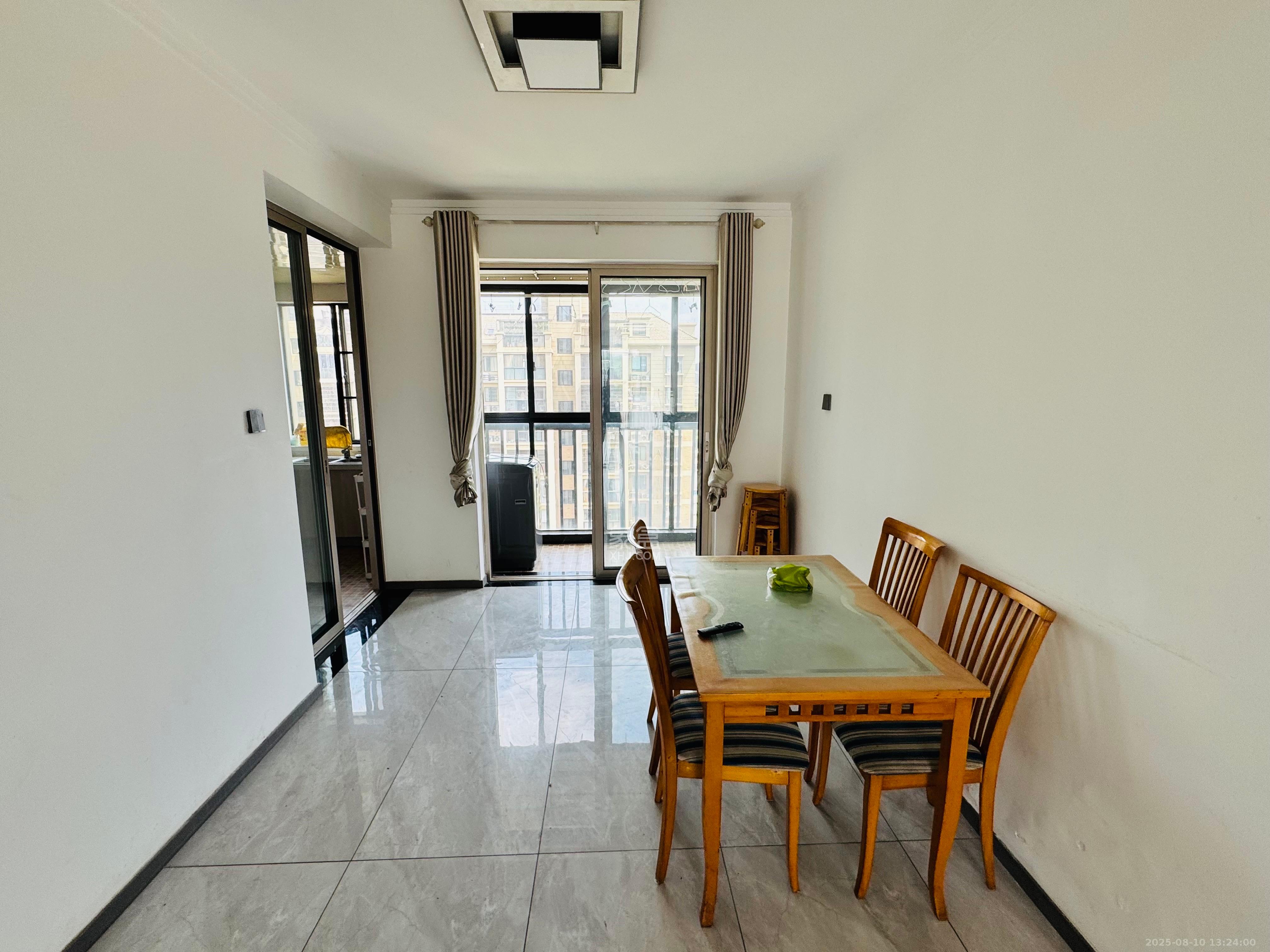 三江花中城 3室2厅2卫 3000.0元/月 三江花中城 3室2厅2卫 3000.0元/月室内图