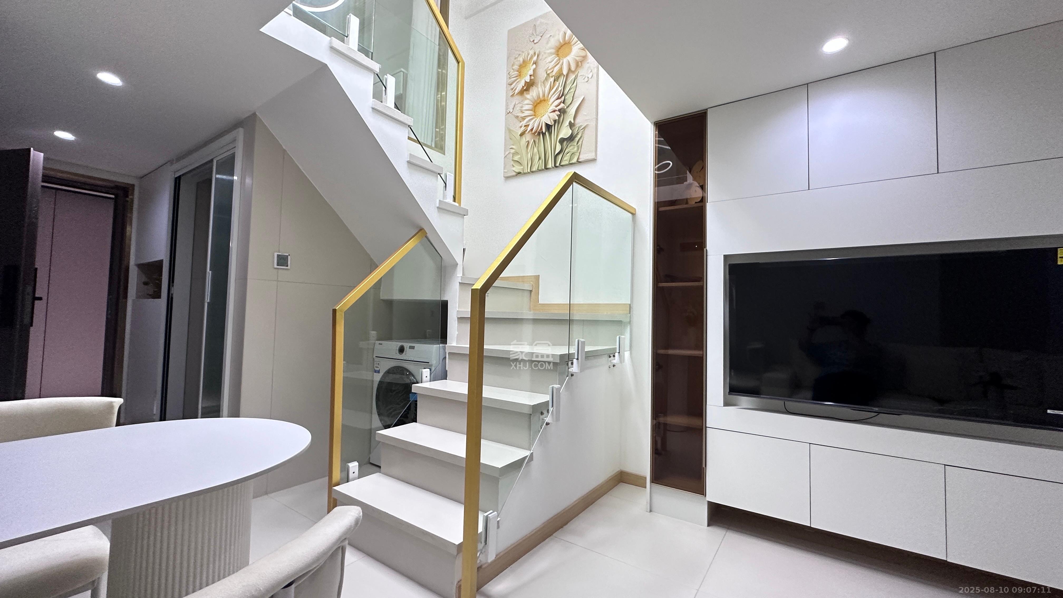 卓越中寰  2室1厅1卫    3000.0元/月室内图