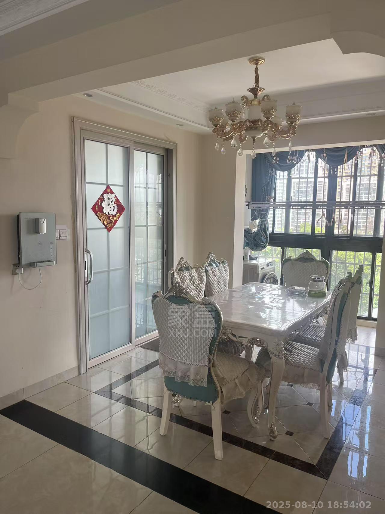 福鑫南郡 3室2厅2卫 2200.0元/月 福鑫南郡 3室2厅2卫 2200.0元/月室内图