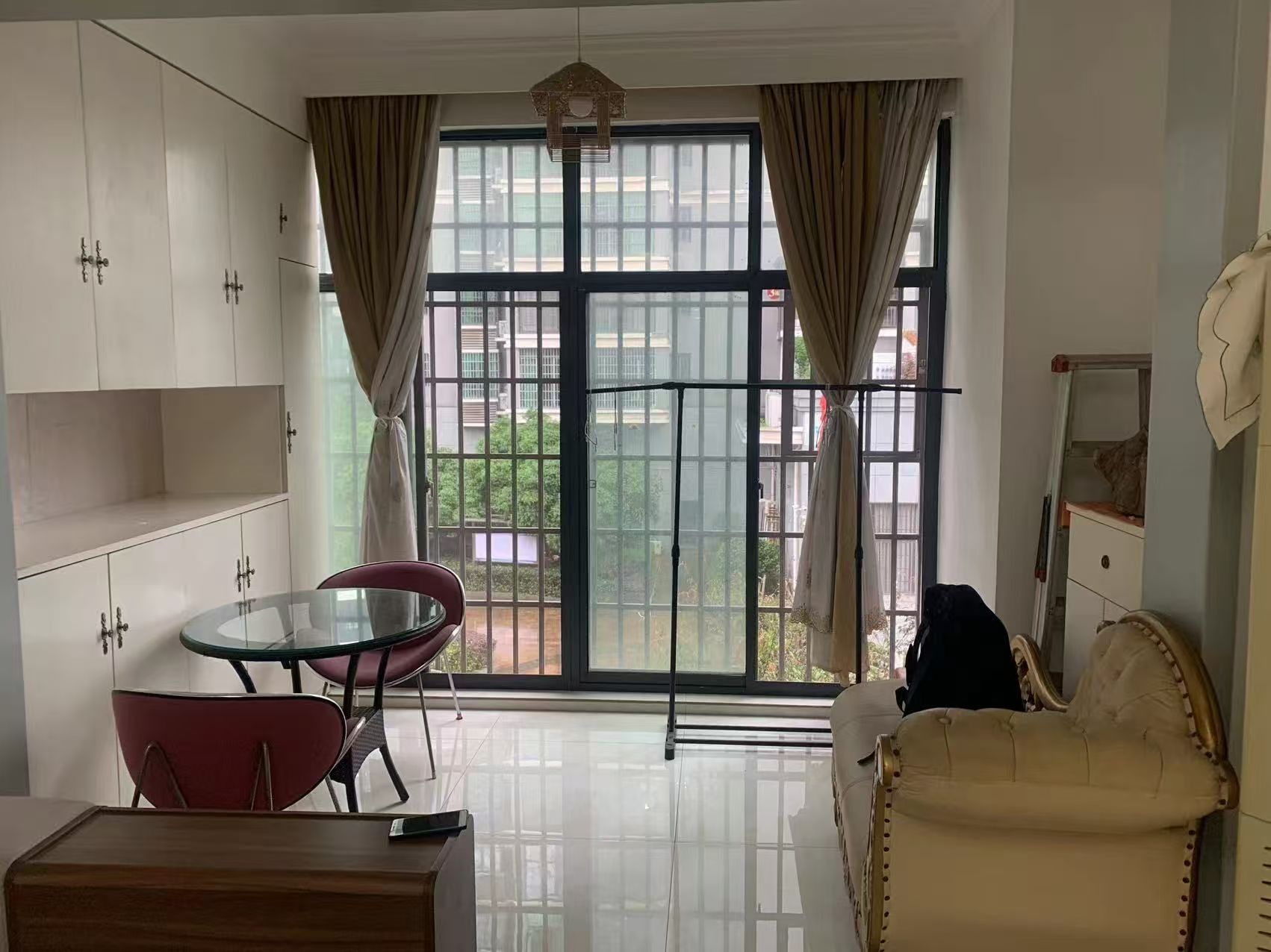 紫御华府 3室2厅2卫 1900.0元/月 紫御华府 3室2厅2卫 1900.0元/月室内图