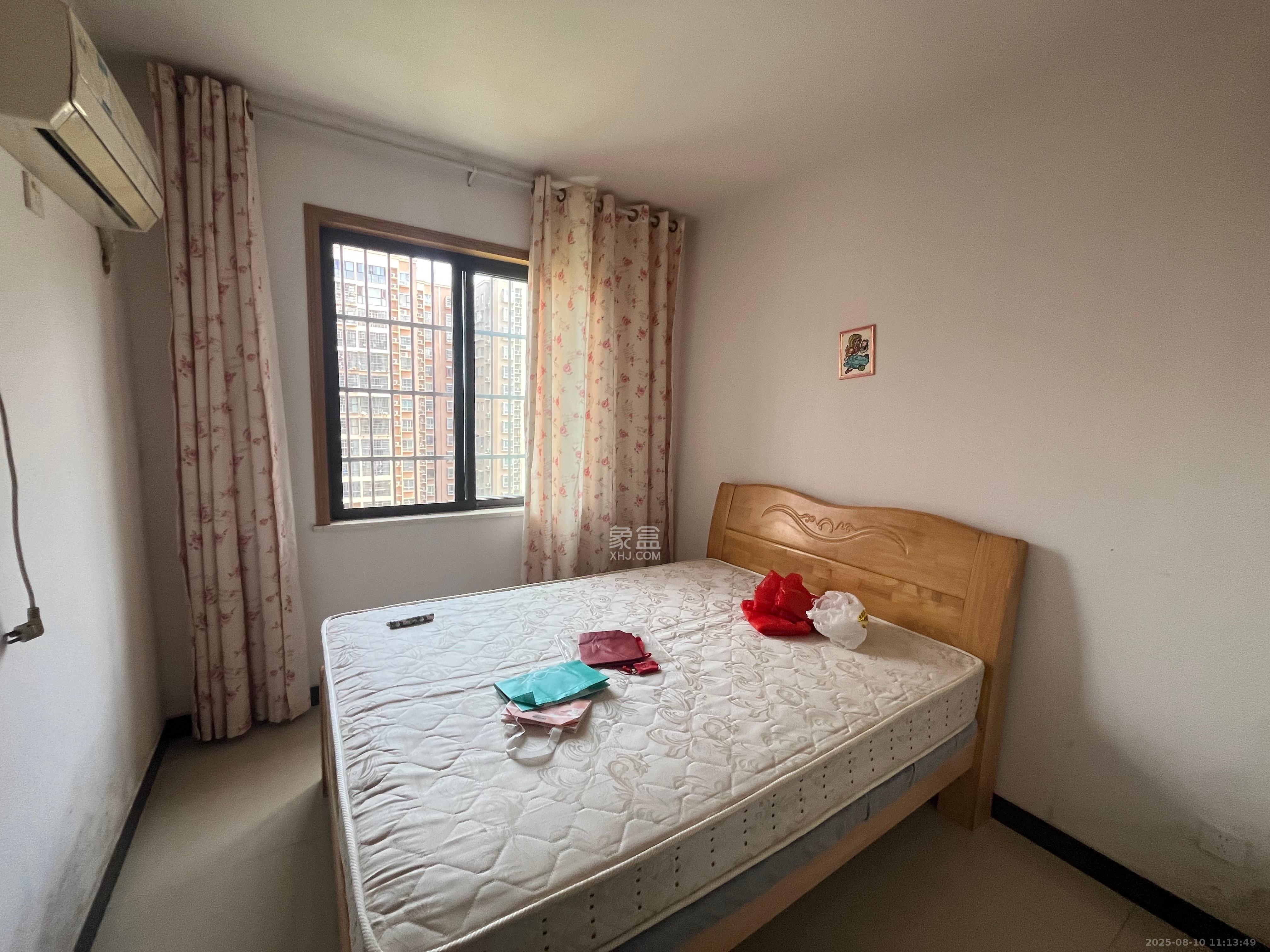 金南家园一期  1室0厅0卫    2100.0元/月 金南家园一期  1室0厅0卫    2100.0元/月室内图