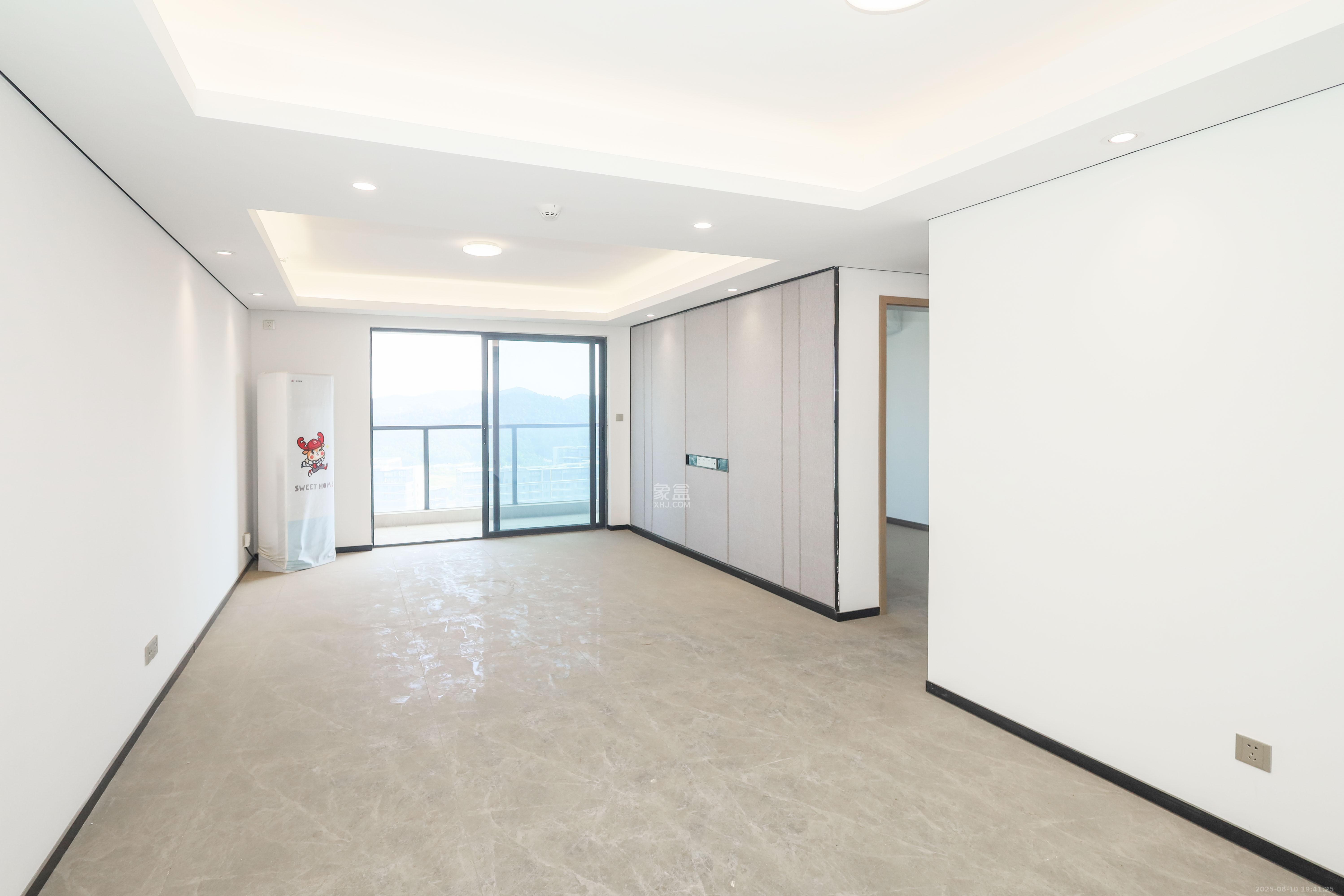 中国铁建湘语梅溪 0室0厅0卫 126.0万 中国铁建湘语梅溪 0室0厅0卫 126.0万客厅