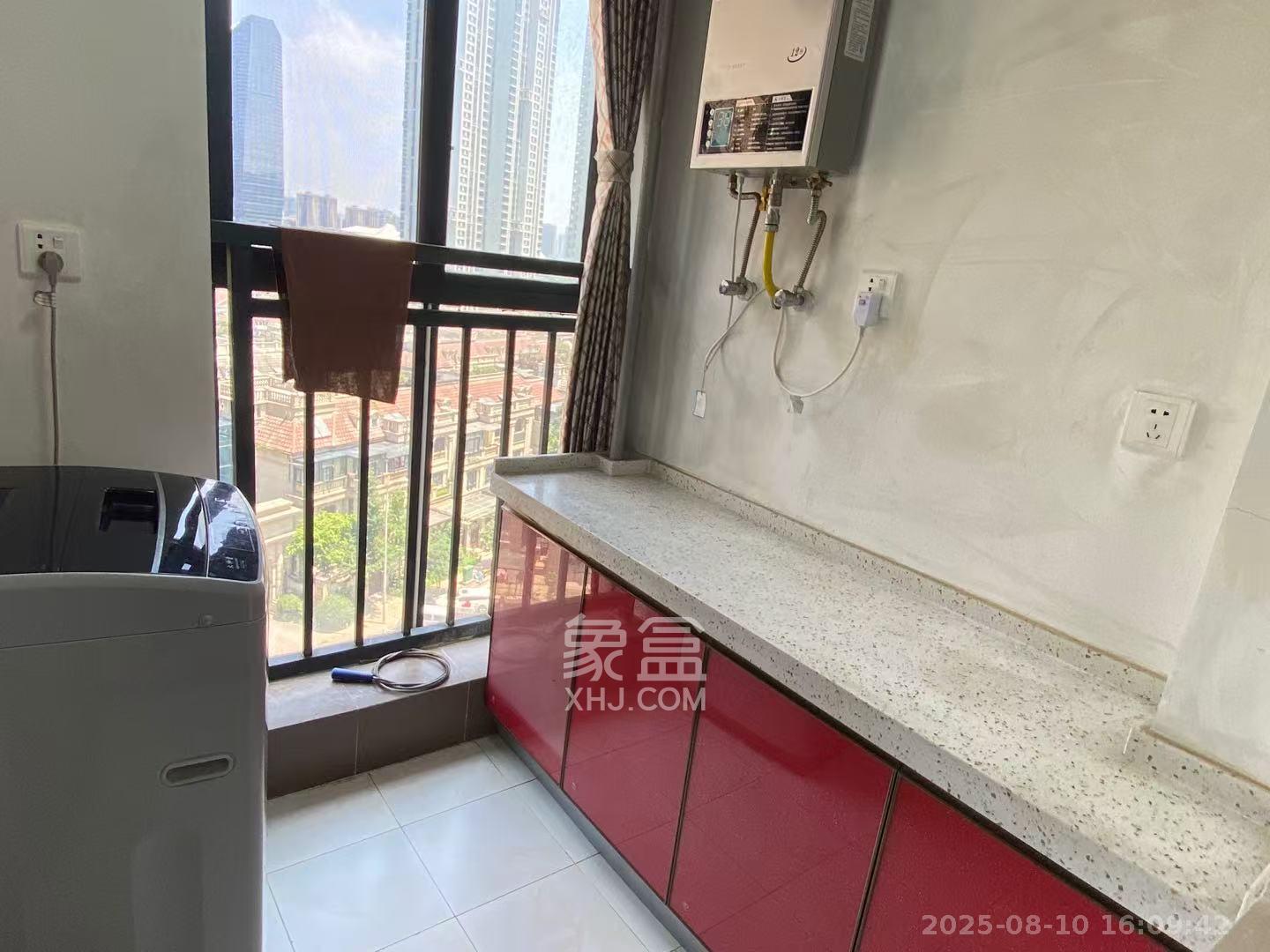 中海梅溪湖壹号  3室2厅2卫   3300.00元/月室内图