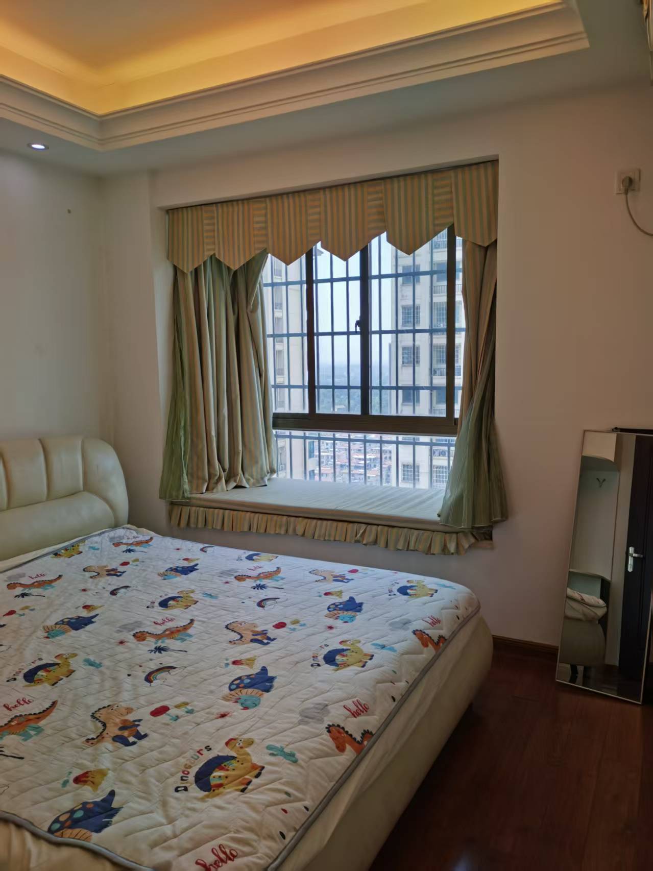 碧桂园 3室1厅1卫 1800.0元/月 碧桂园 3室1厅1卫 1800.0元/月室内图