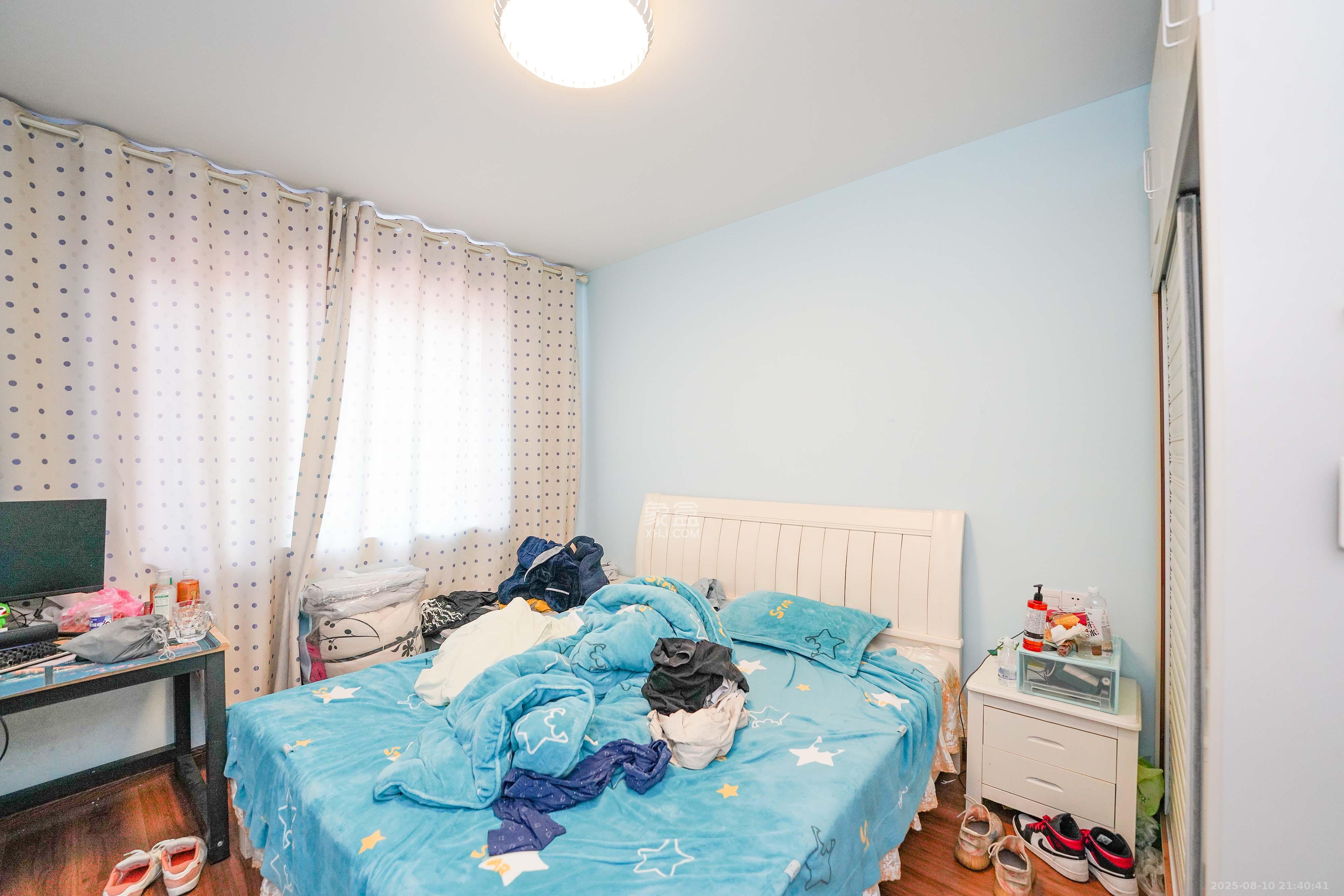 丽发新城  1室2厅1卫    68.0万 丽发新城  1室2厅1卫    68.0万卧室