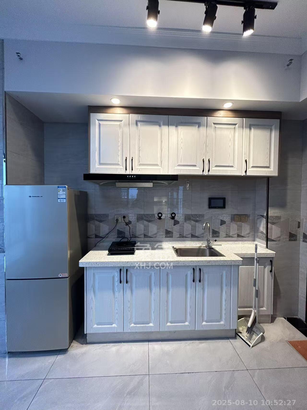 复地星光天地 2室1厅1卫 2500.0元/月 复地星光天地 2室1厅1卫 2500.0元/月室内图