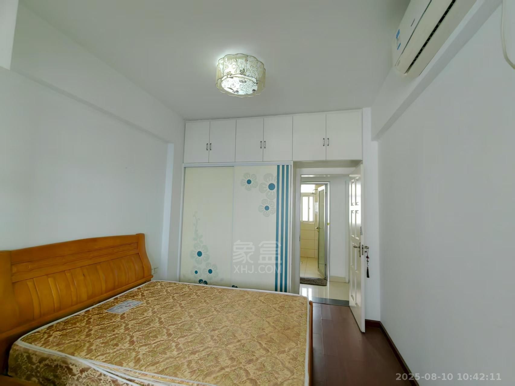 莱茵小镇  2室2厅2卫    1500.0元/月室内图