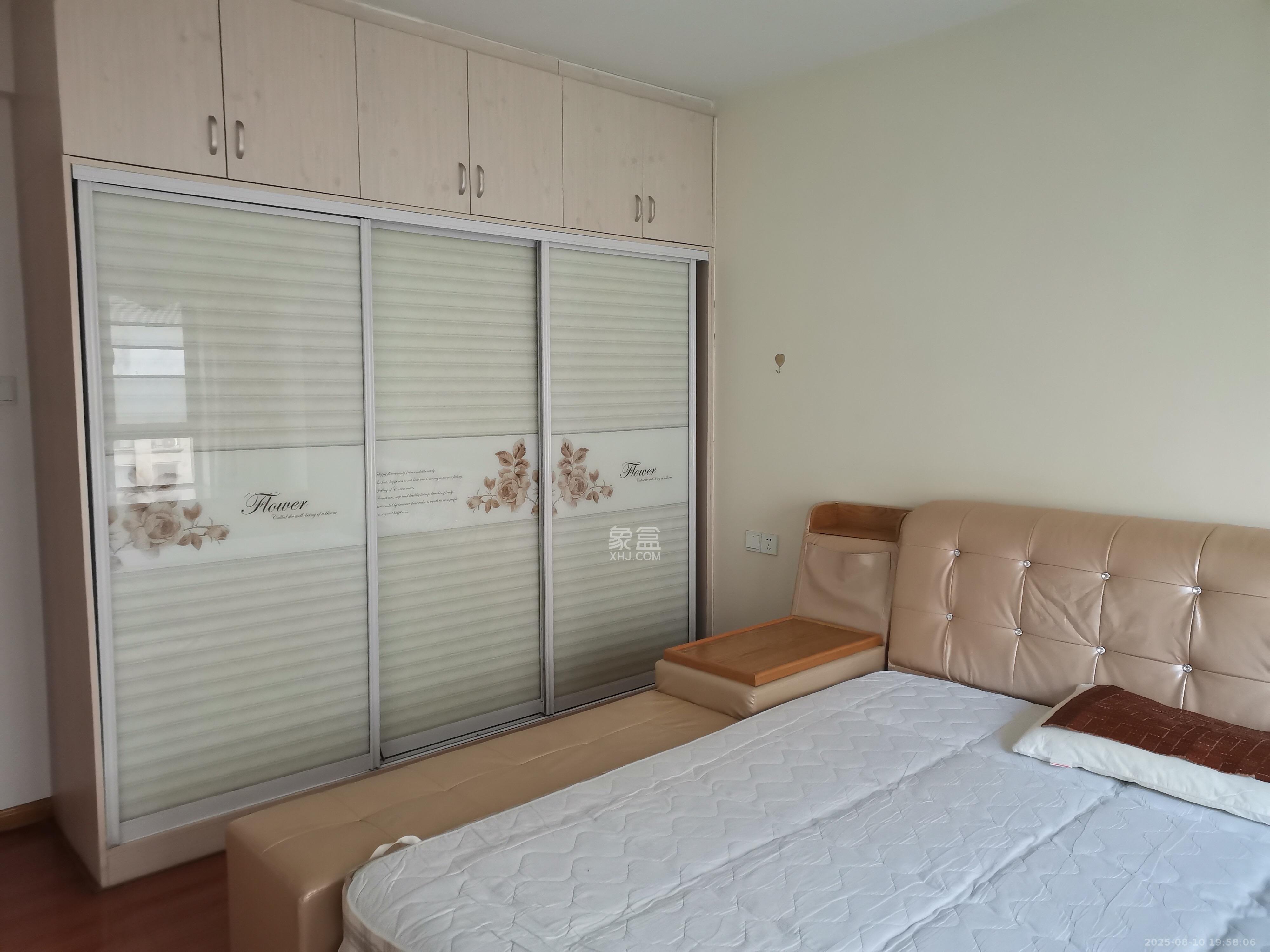 中建芙蓉嘉苑  3室2厅2卫   2500.00元/月室内图