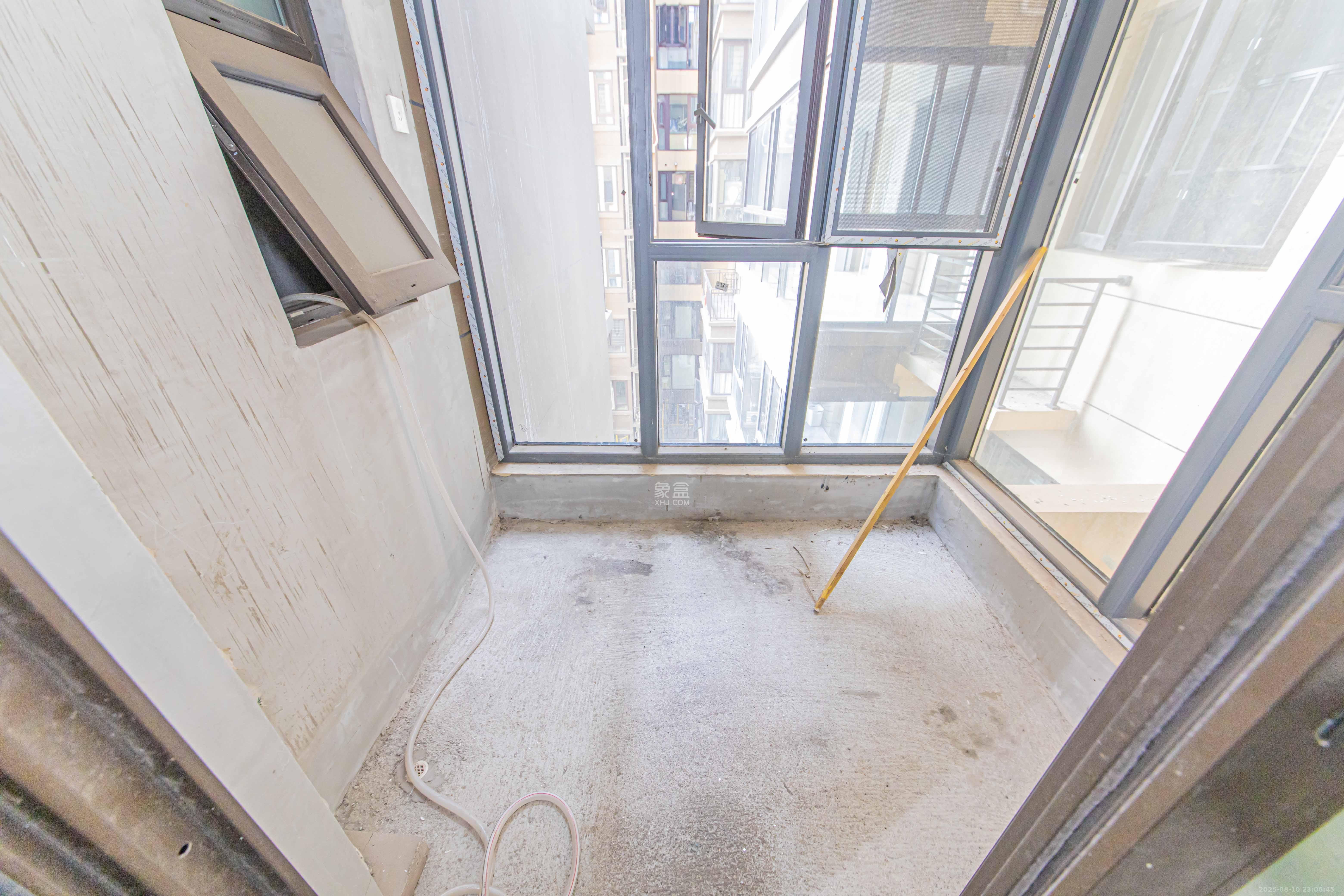 北辰中央公园E区 3室2厅2卫 125.0万 北辰中央公园E区 3室2厅2卫 125.0万厨房