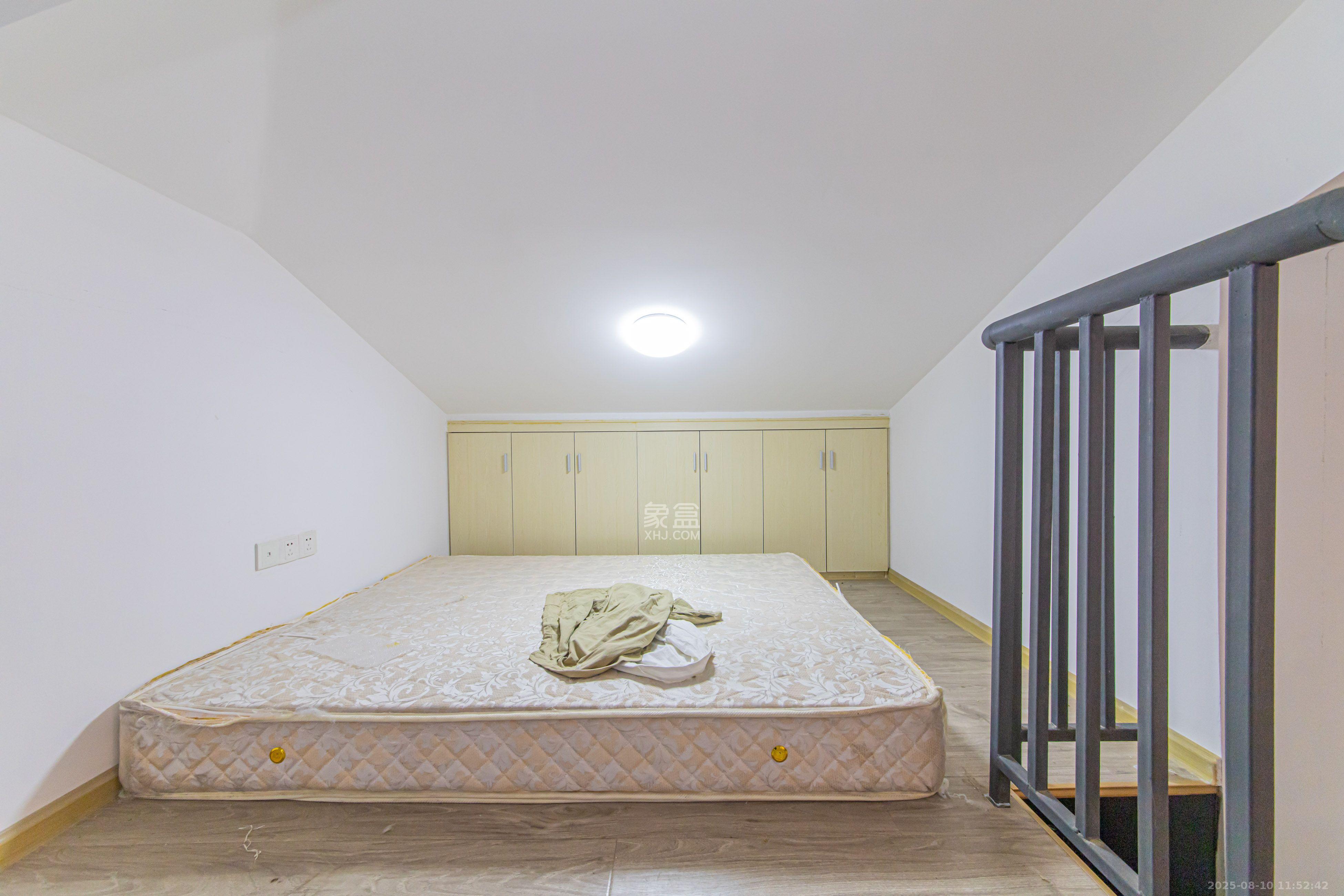 中建芙蓉嘉苑 3室2厅2卫 2300.0元/月 中建芙蓉嘉苑 3室2厅2卫 2300.0元/月室内图