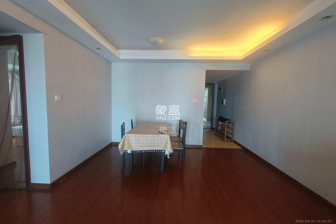 万科城  3室2厅1卫    2300.0元/月 万科城  3室2厅1卫    2300.0元/月室内图