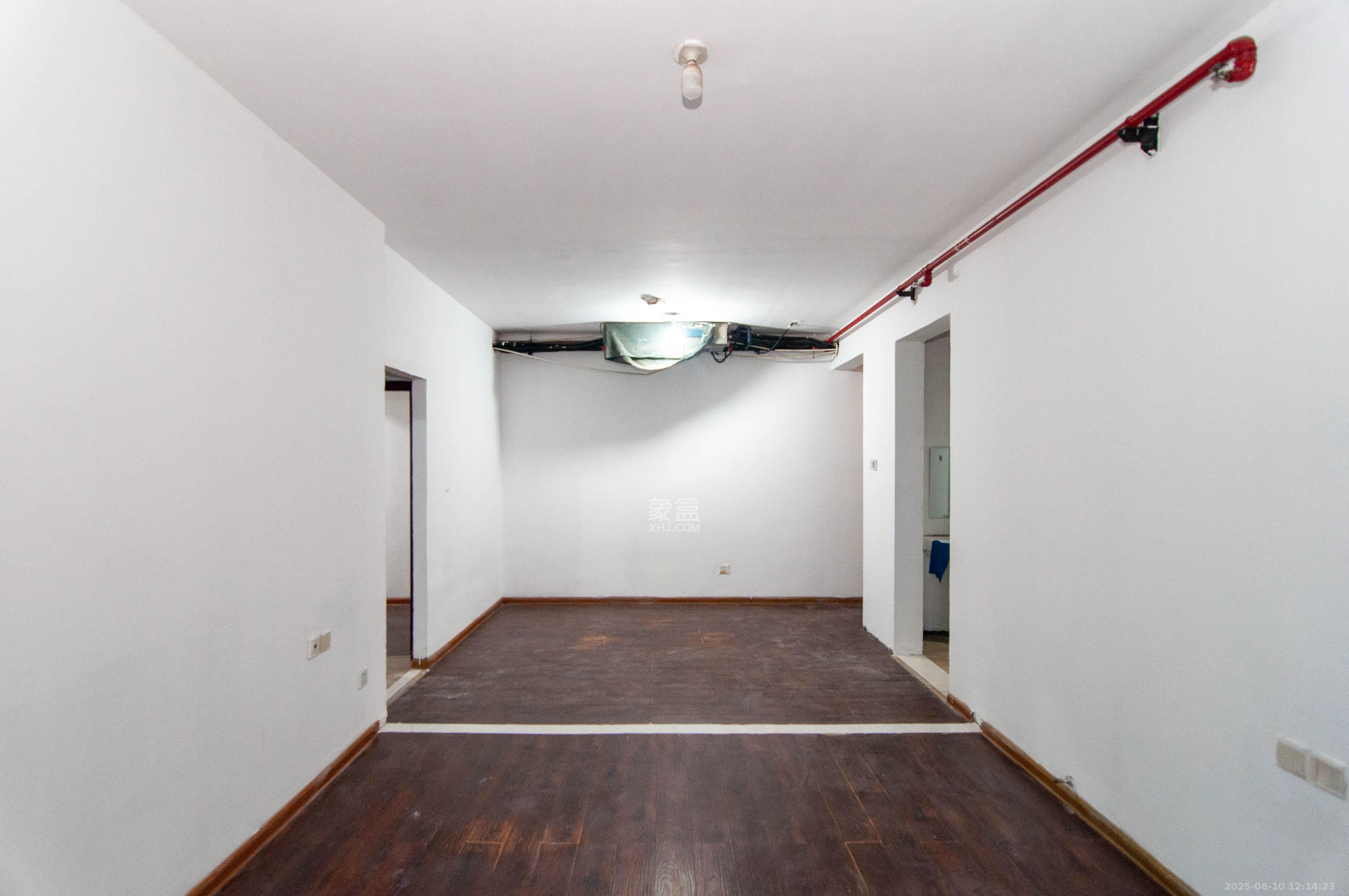 梅溪湖金茂湾  3室2厅2卫    105.0万 梅溪湖金茂湾  3室2厅2卫    105.0万客厅