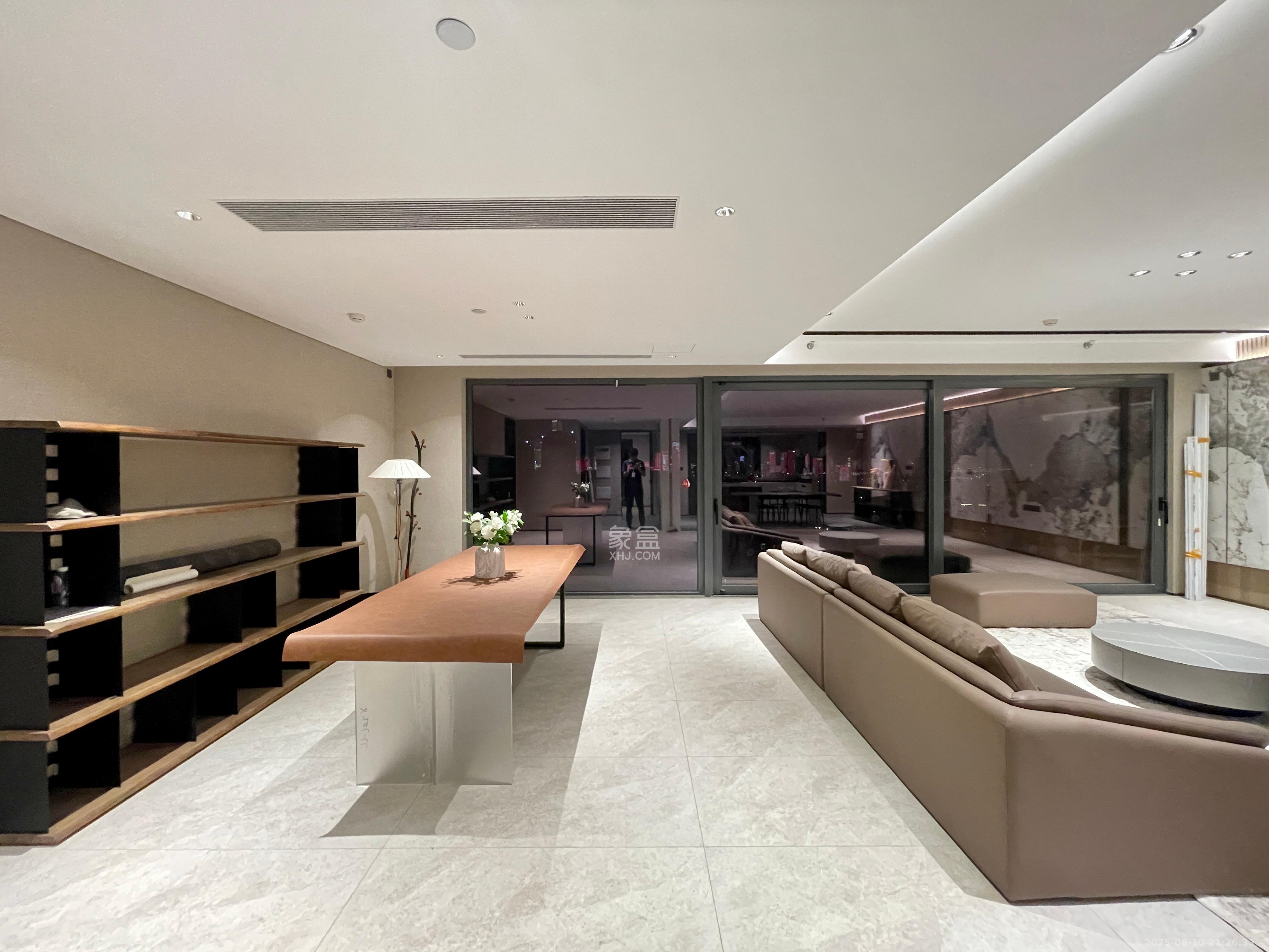 长沙悦府(华润万象城)  4室2厅3卫    19000.0元/月 长沙悦府(华润万象城)  4室2厅3卫    19000.0元/月室内图