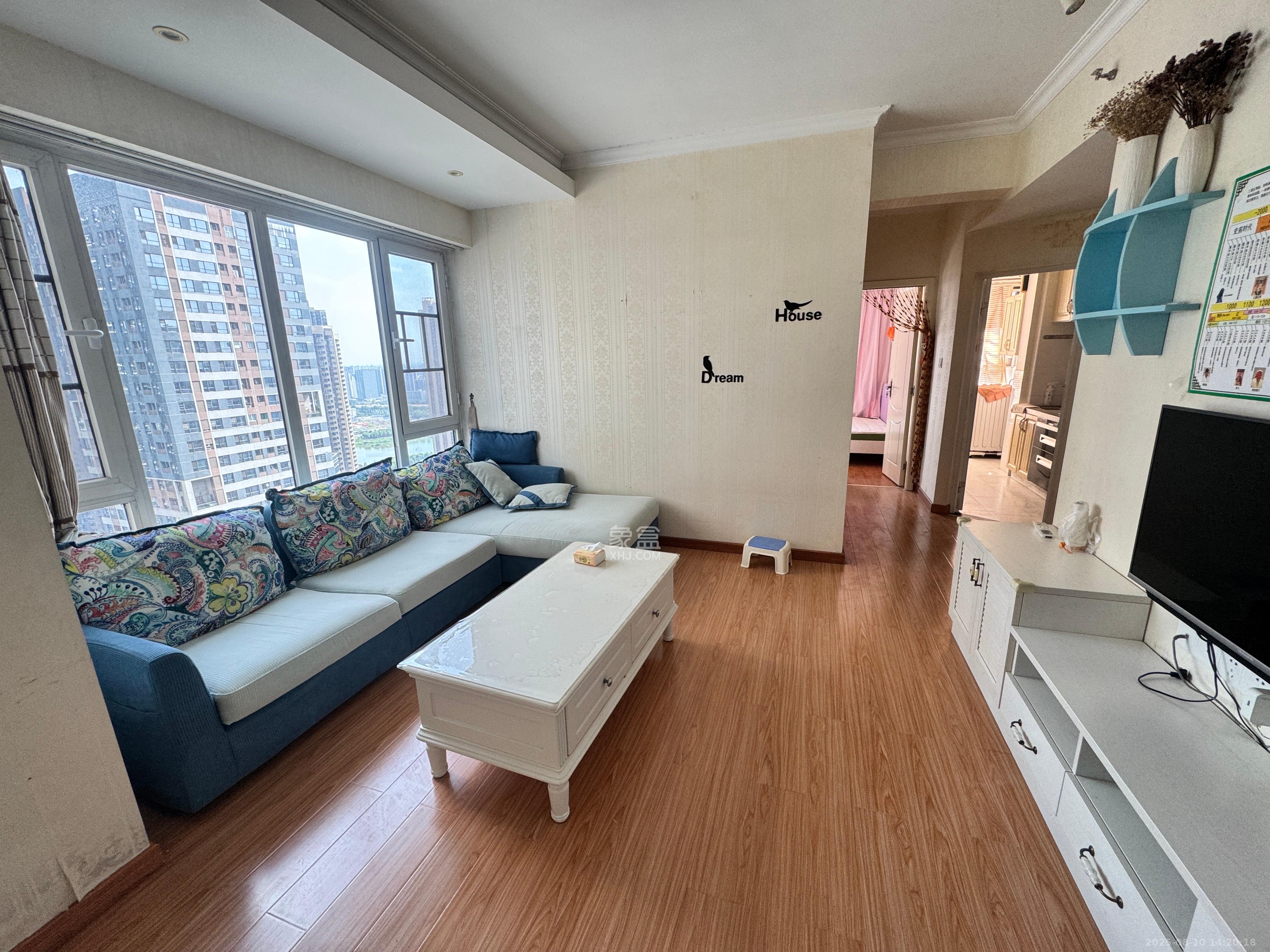 北辰三角洲E3区 2室1厅1卫 2500.0元/月 北辰三角洲E3区 2室1厅1卫 2500.0元/月室内图