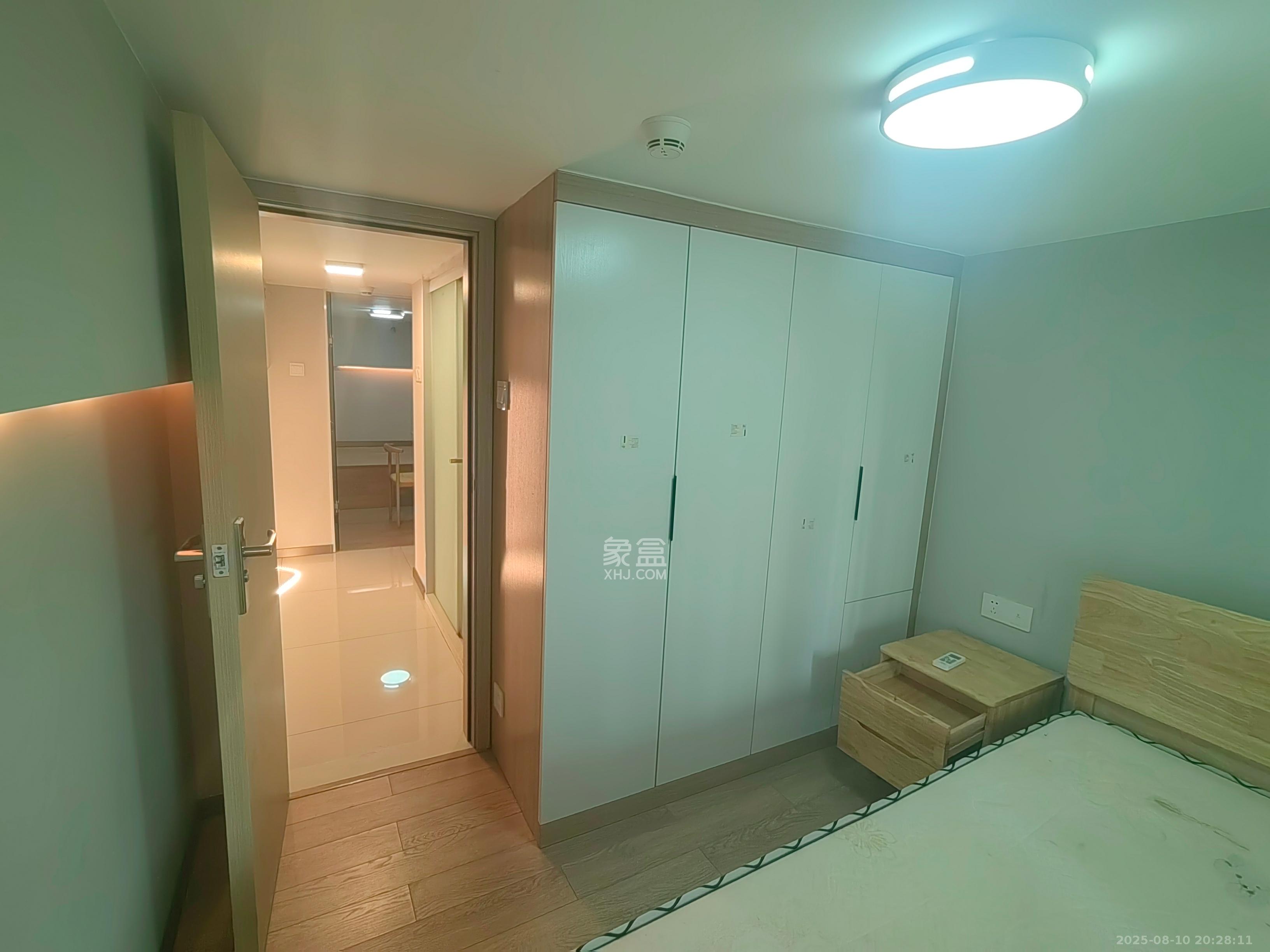 时代年华  3室1厅1卫   1500.00元/月室内图