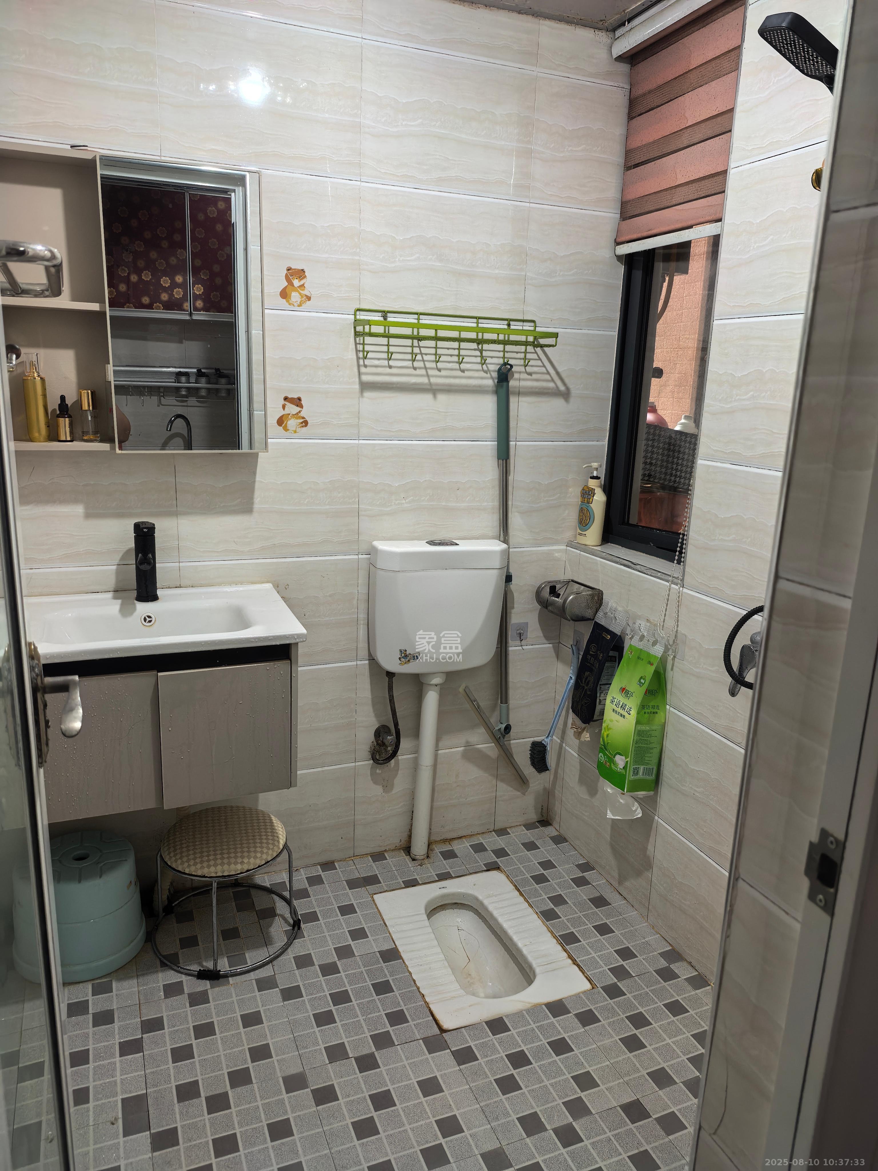 中建芙蓉工社  2室1厅1卫    1600.0元/月 中建芙蓉工社  2室1厅1卫    1600.0元/月室内图