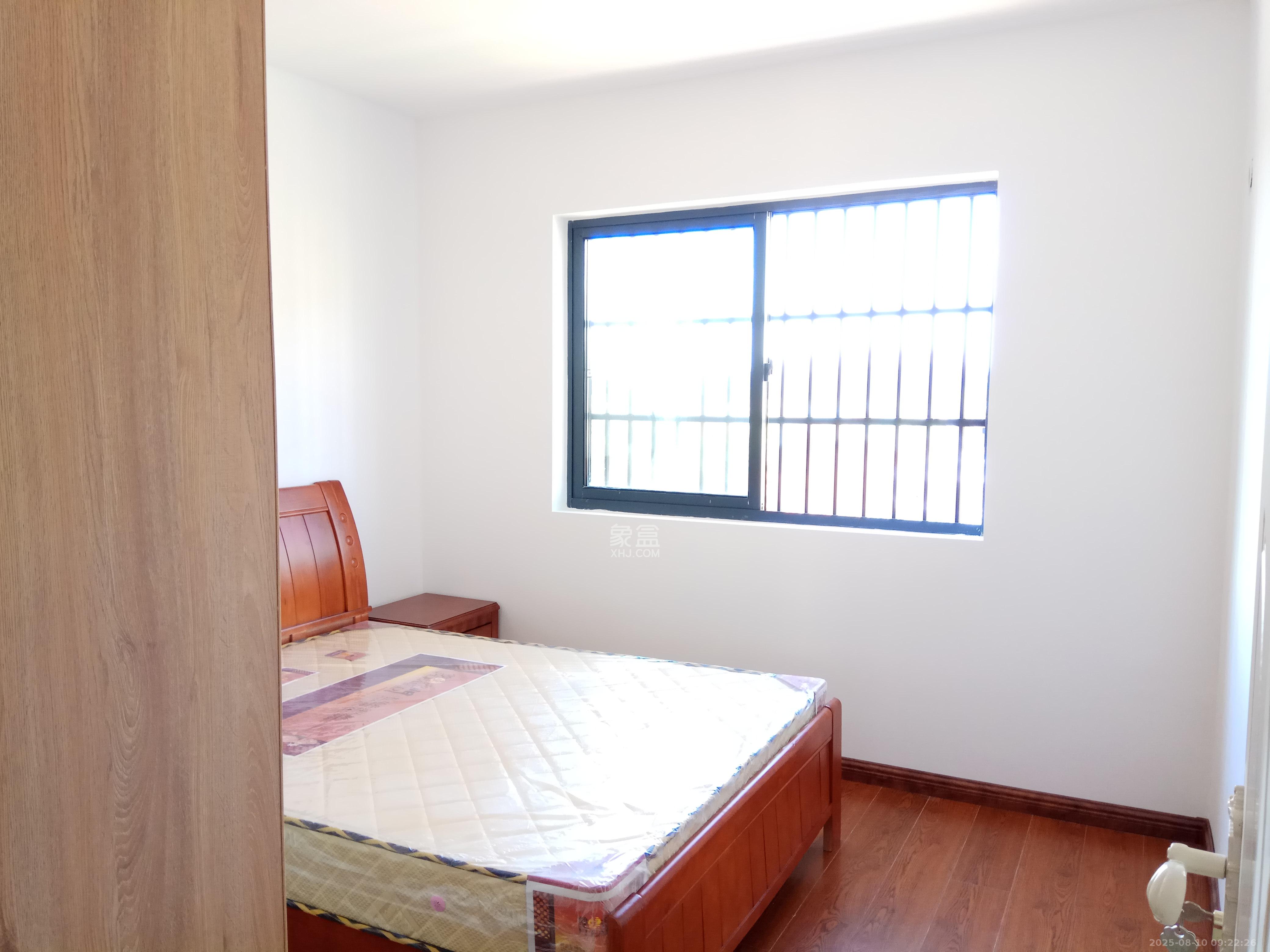 中建芙蓉嘉苑  3室2厅2卫   2600.00元/月室内图