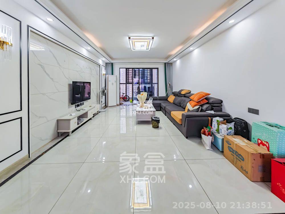 绿地之窗 4室2厅2卫 3500.0元/月 绿地之窗 4室2厅2卫 3500.0元/月室内图