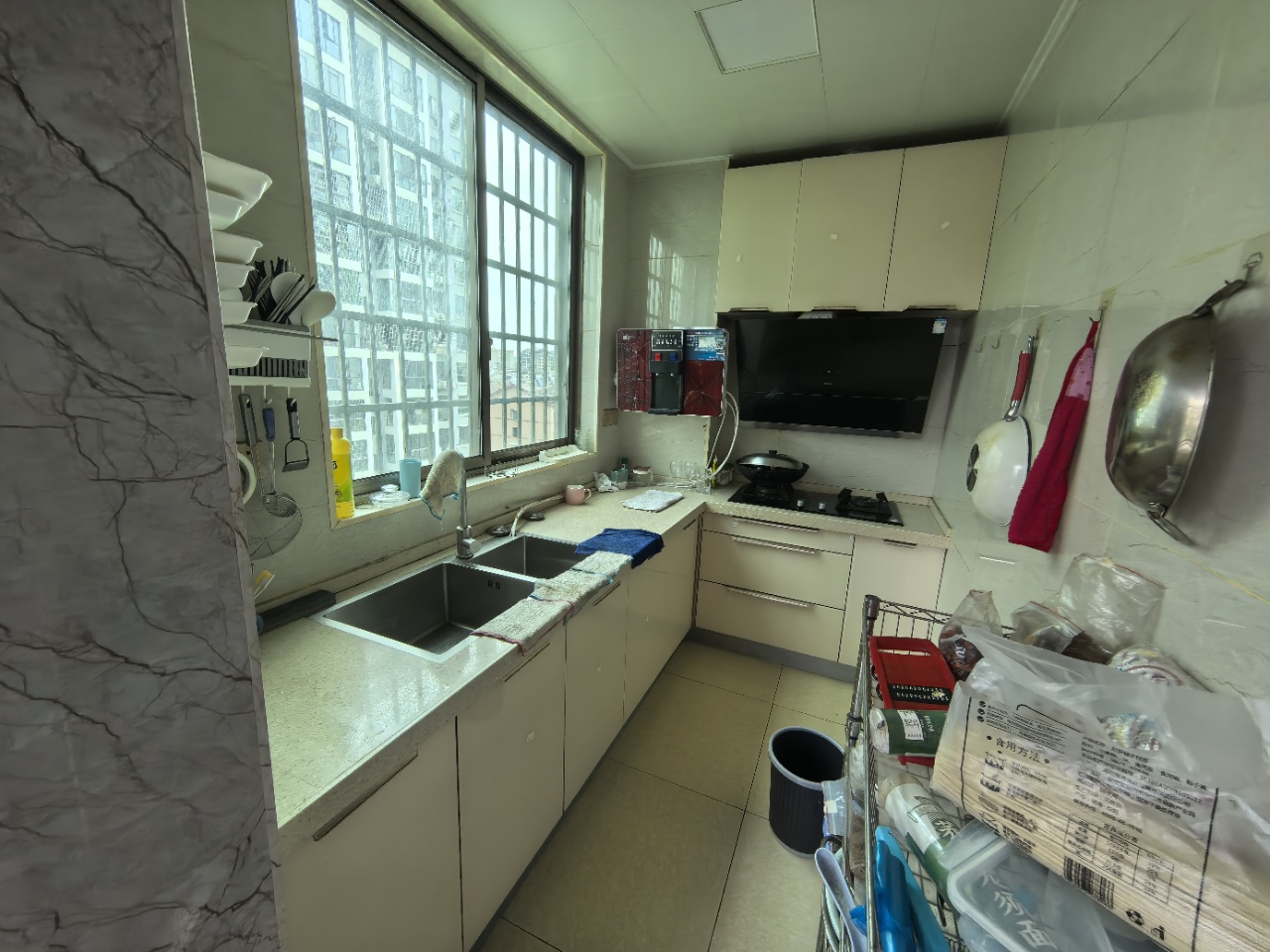 国色天香 4室2厅2卫 1800.0元/月 国色天香 4室2厅2卫 1800.0元/月室内图