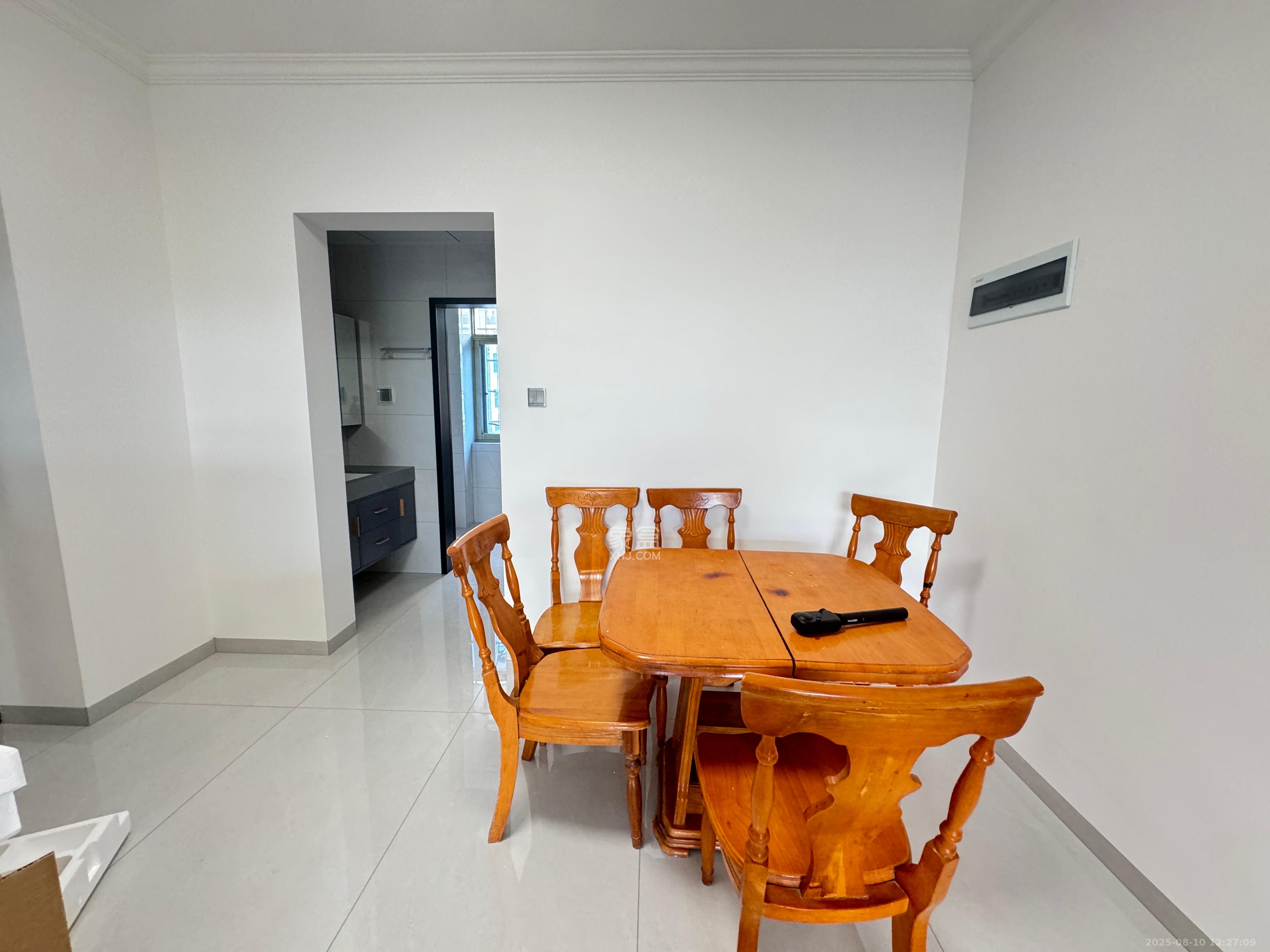 省中医药研究院宿舍(国华制药厂北院) 3室2厅2卫 2500.0元/月 省中医药研究院宿舍(国华制药厂北院) 3室2厅2卫 2500.0元/月室内图