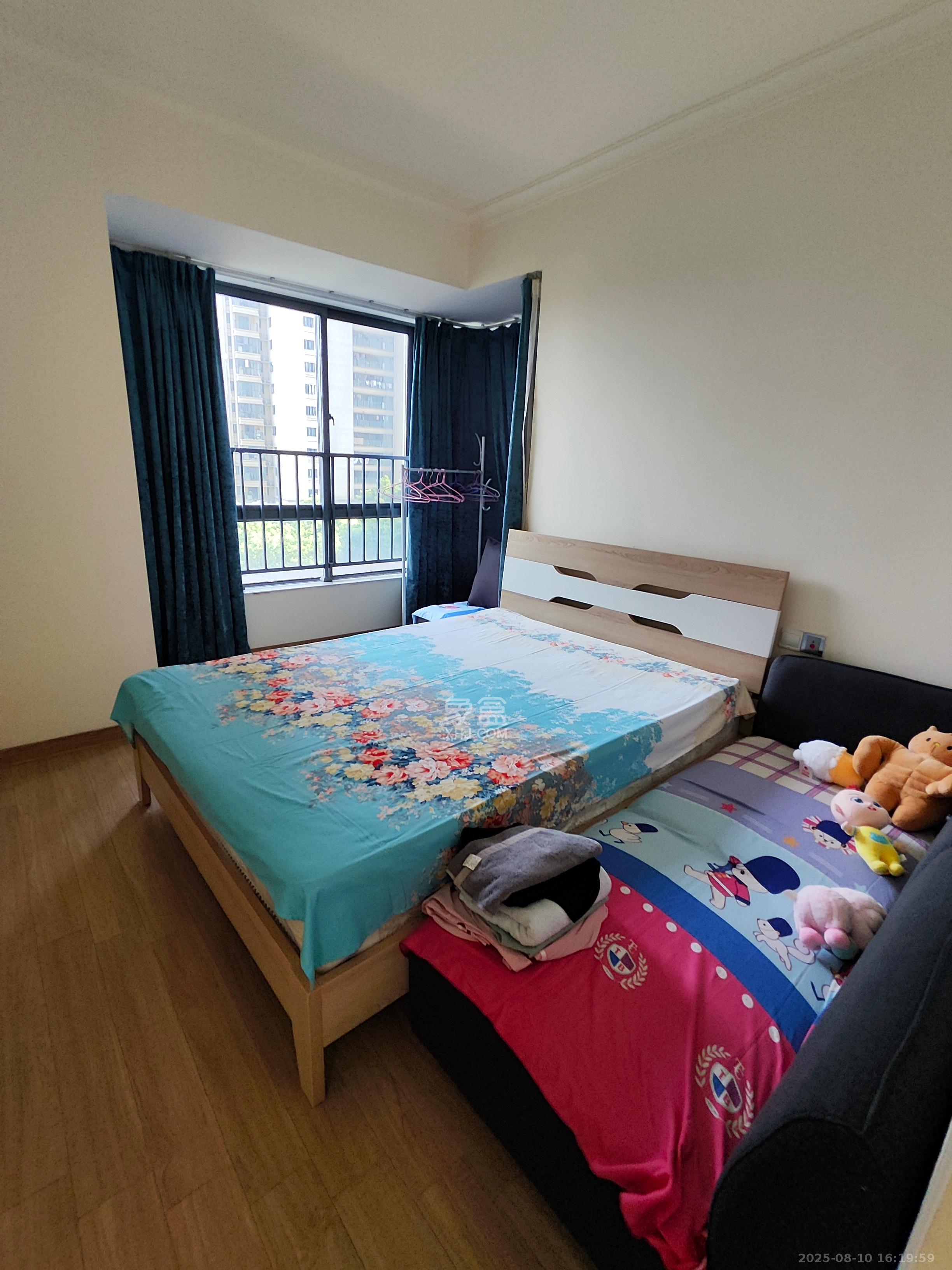 碧桂园南城首府（东宸林海）  3室2厅2卫   2200.00元/月室内图