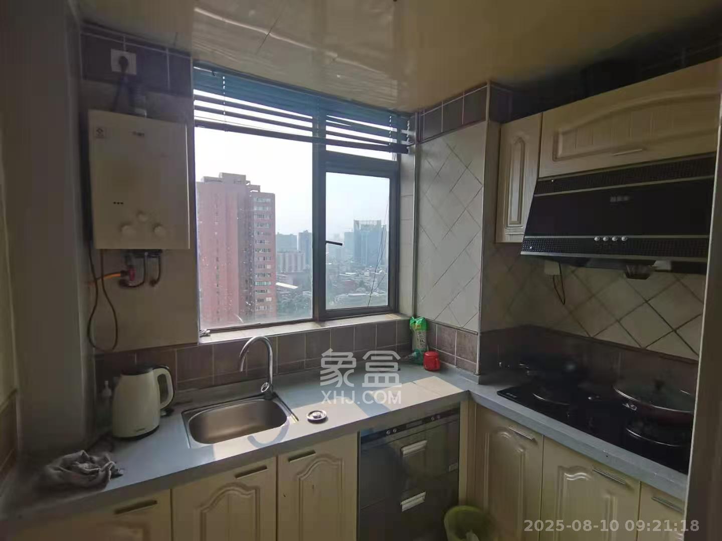 昊天大厦  3室2厅1卫    3300.0元/月室内图