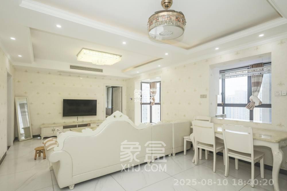 梅溪湖合能璞丽 3室2厅2卫 2800.0元/月 梅溪湖合能璞丽 3室2厅2卫 2800.0元/月室内图