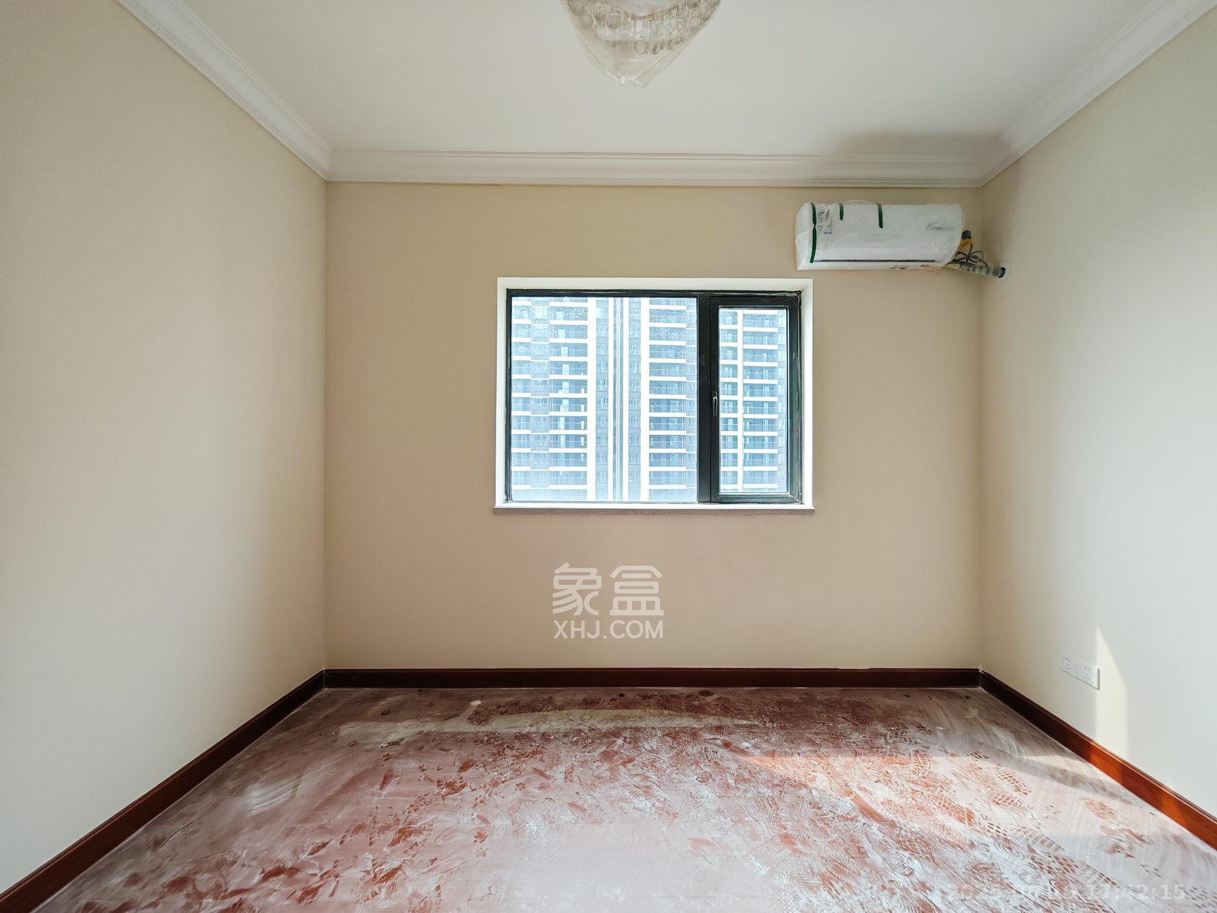 恒大御景天下城二期 3室2厅2卫 97.0万 恒大御景天下城二期 3室2厅2卫 97.0万卧室