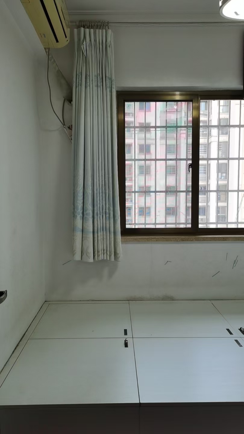 碧桂园 3室1厅1卫 1800.0元/月 碧桂园 3室1厅1卫 1800.0元/月室内图