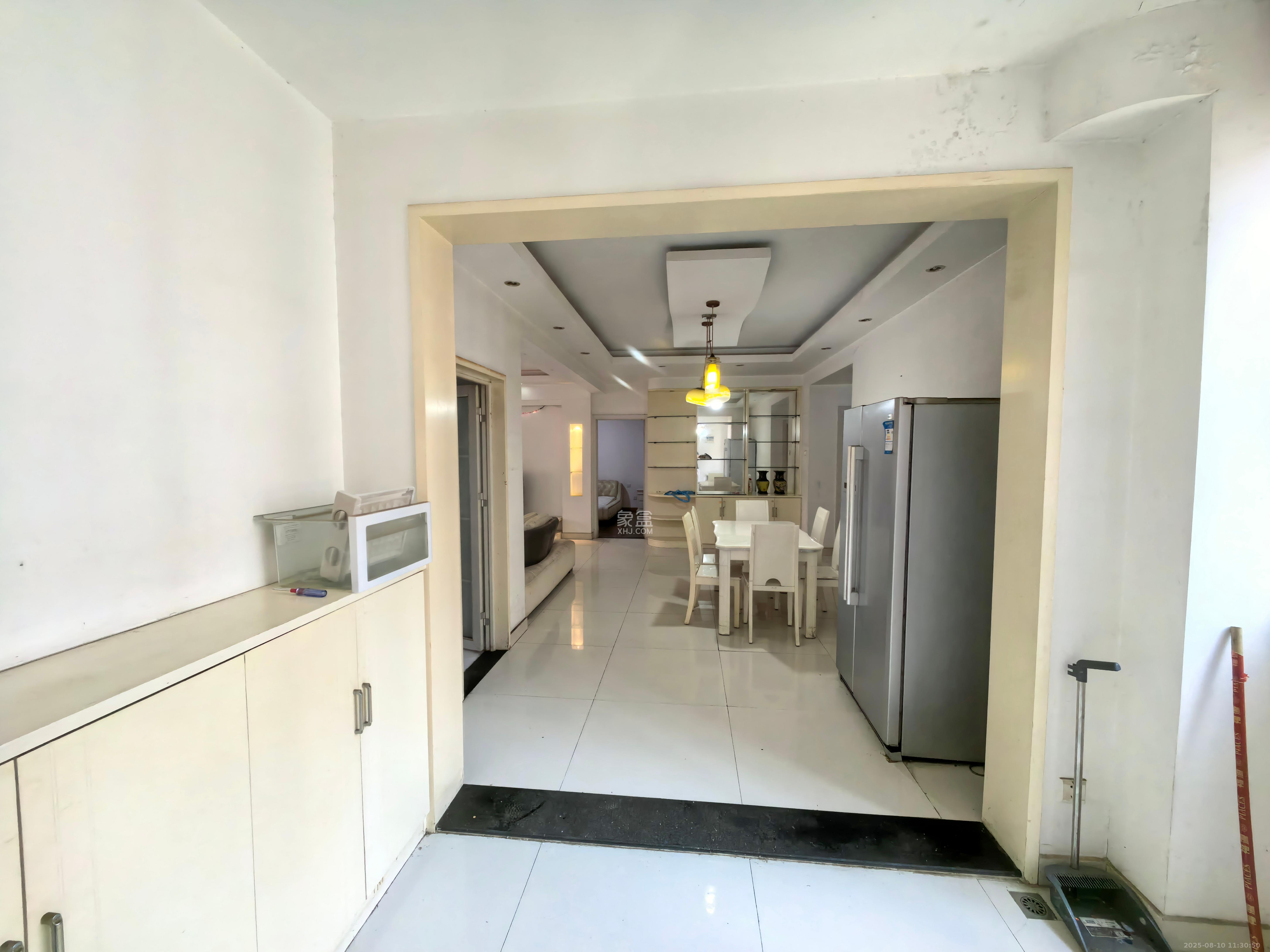 湘府名邸(同力家园) 3室2厅2卫 1800.0元/月 湘府名邸(同力家园) 3室2厅2卫 1800.0元/月室内图