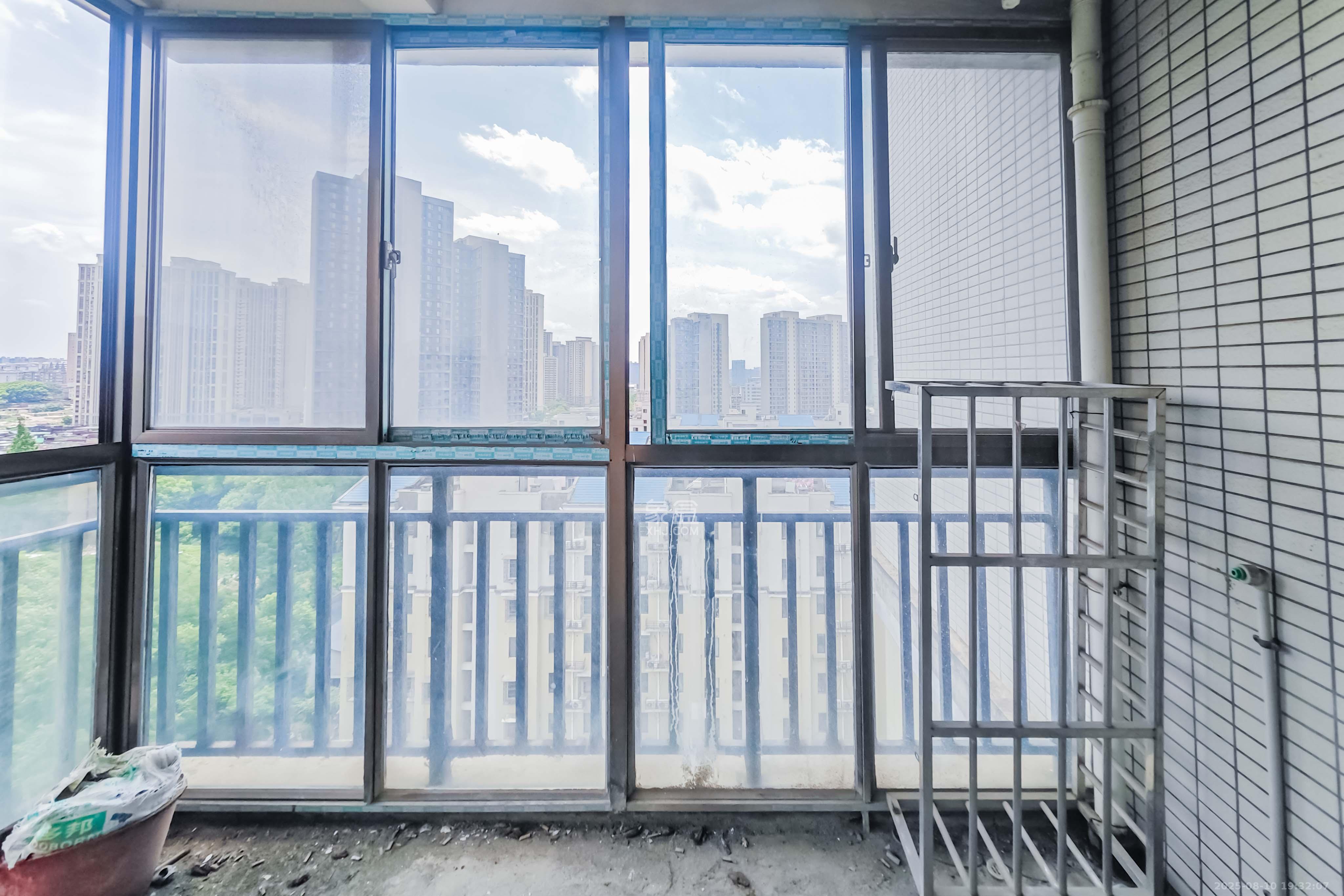 湘核佳苑  3室2厅1卫    66.0万 湘核佳苑  3室2厅1卫    66.0万其他