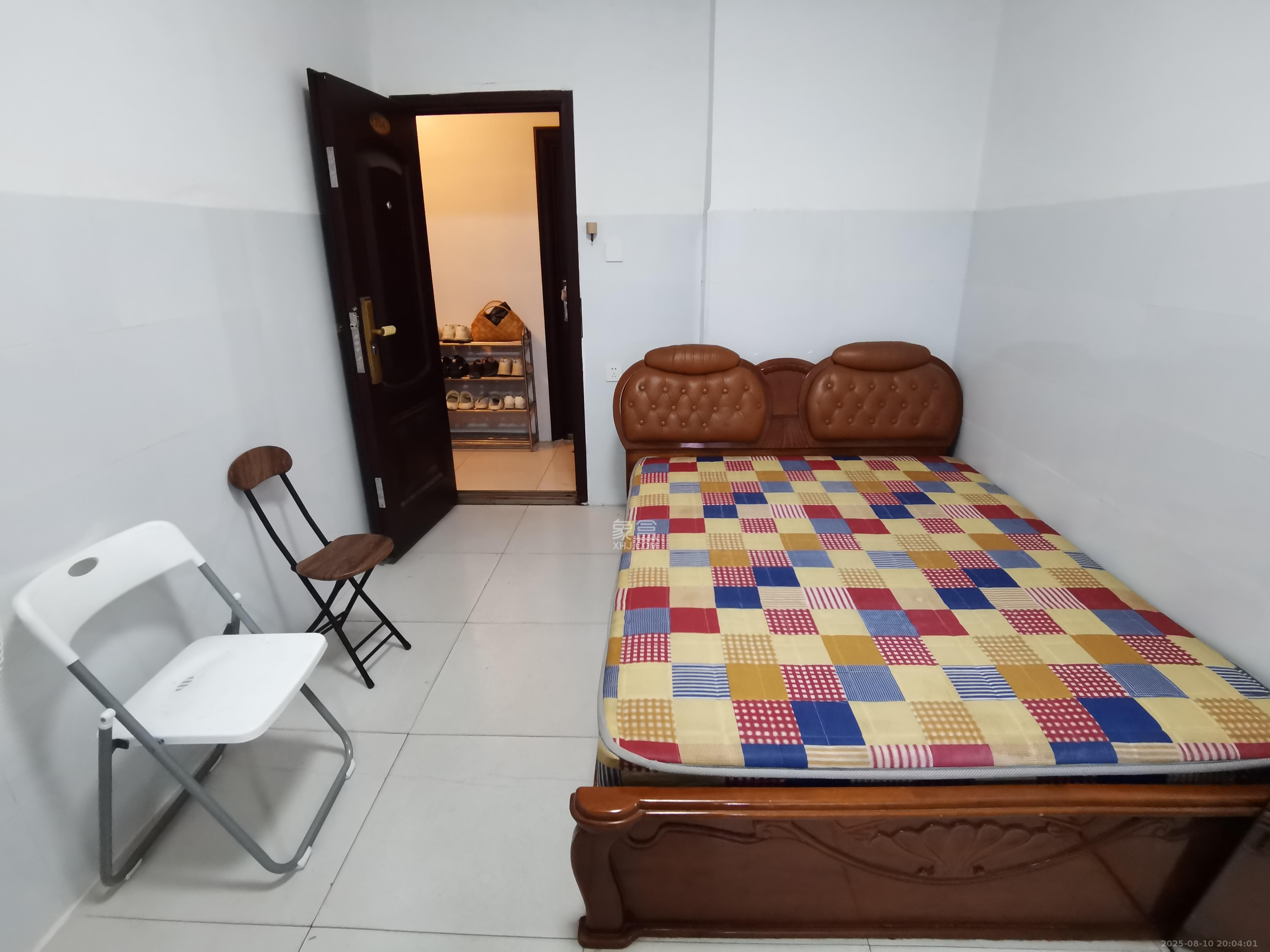 火炬村 1室0厅0卫 800.0元/月 火炬村 1室0厅0卫 800.0元/月室内图