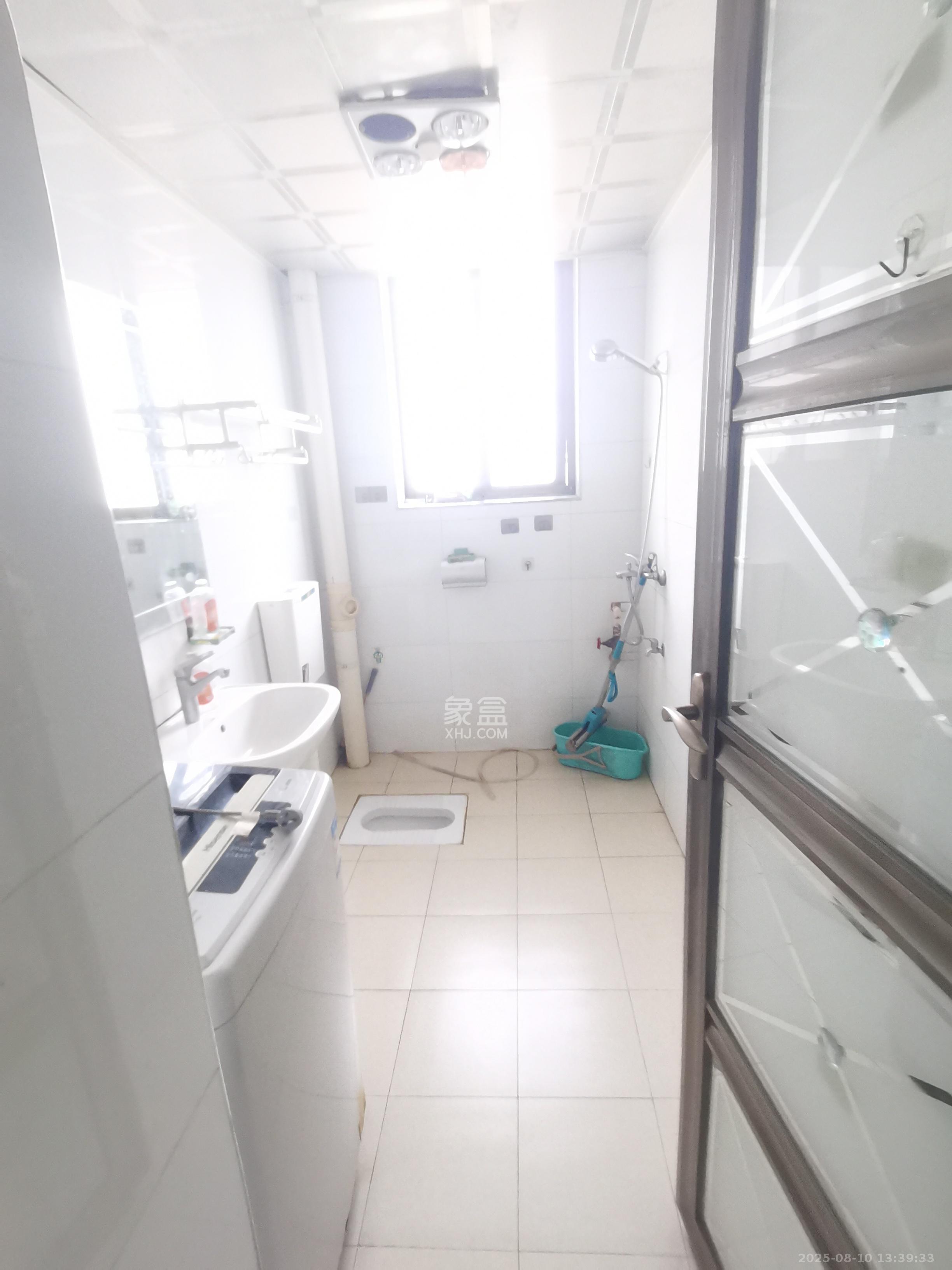 兴联母山小区  2室2厅1卫    1200.0元/月室内图