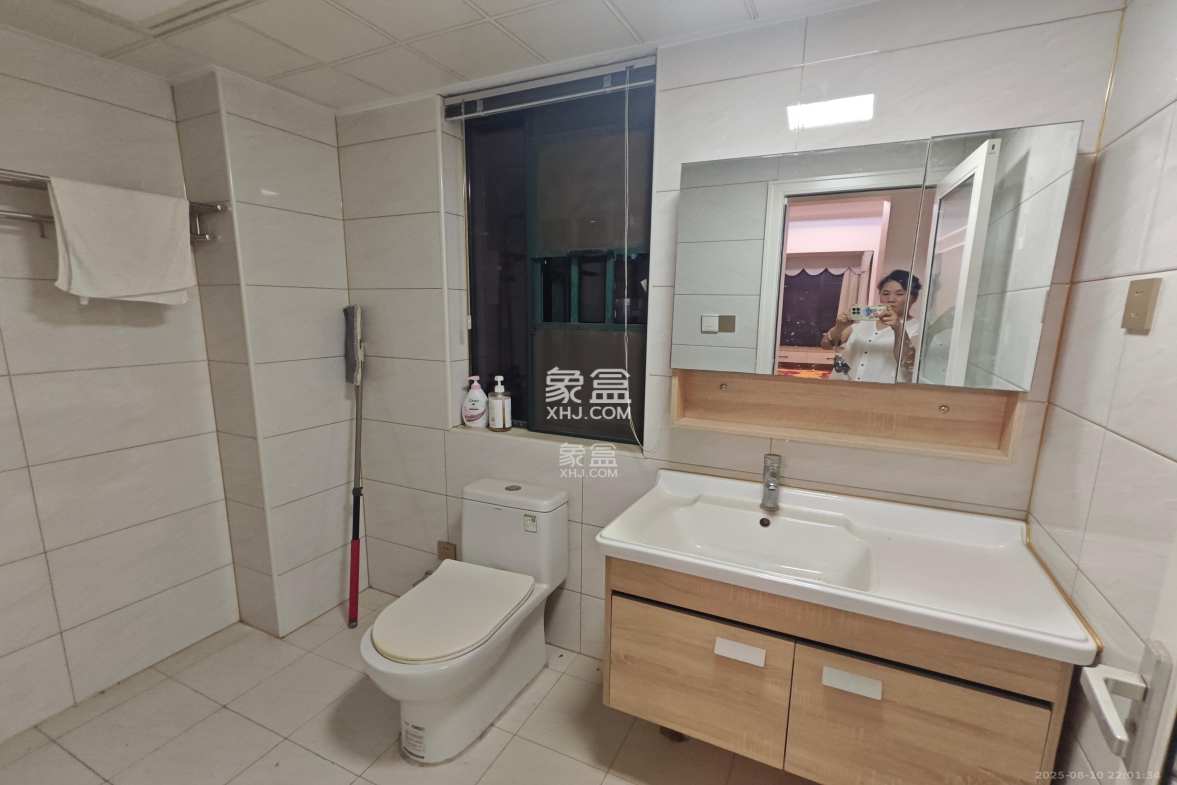 金湘苑(星澜之悦)  4室2厅2卫    2200.0元/月 金湘苑(星澜之悦)  4室2厅2卫    2200.0元/月室内图