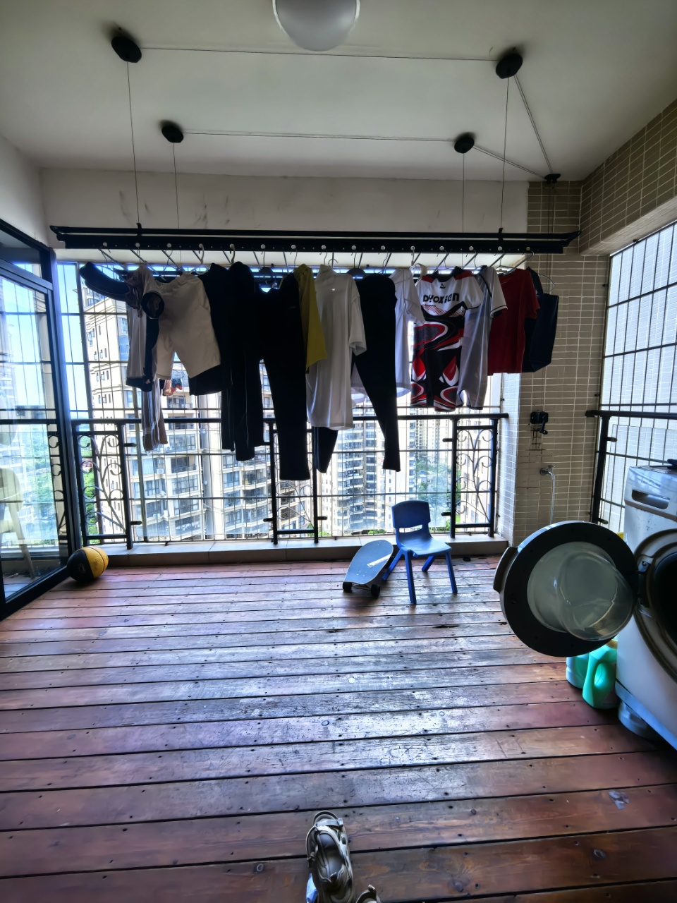 滨江帝景二期（三期）  4室2厅2卫   183.00万室内图