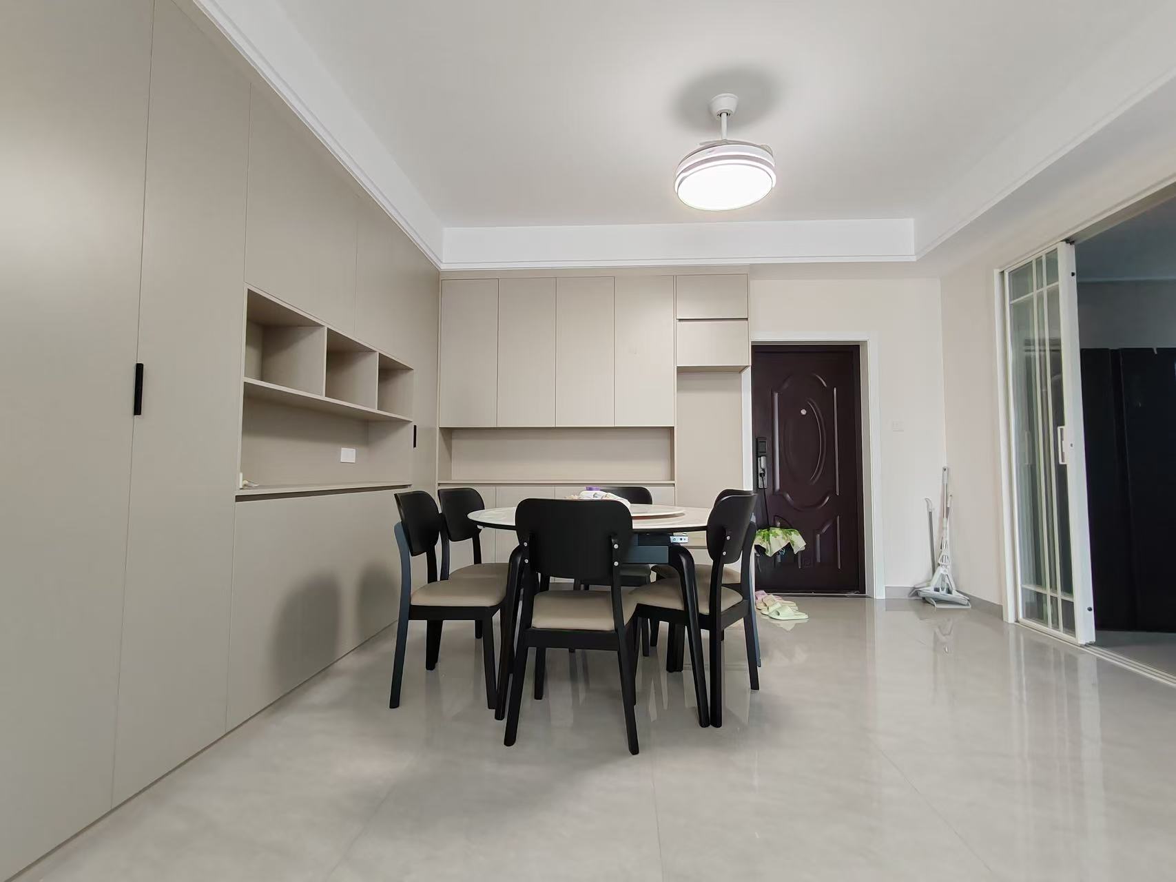 百弘学府城  1室0厅0卫    85.8万客厅