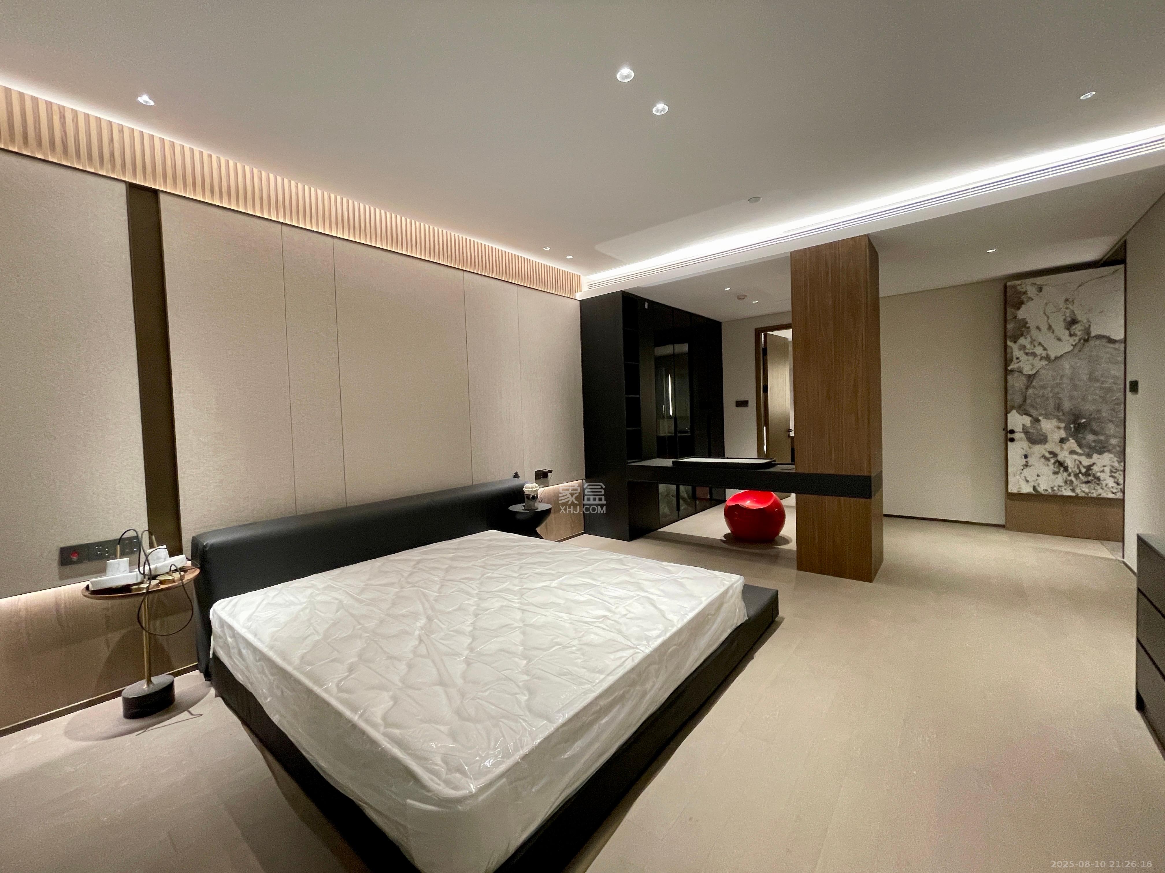 长沙悦府(华润万象城)  4室2厅3卫    19000.0元/月 长沙悦府(华润万象城)  4室2厅3卫    19000.0元/月室内图