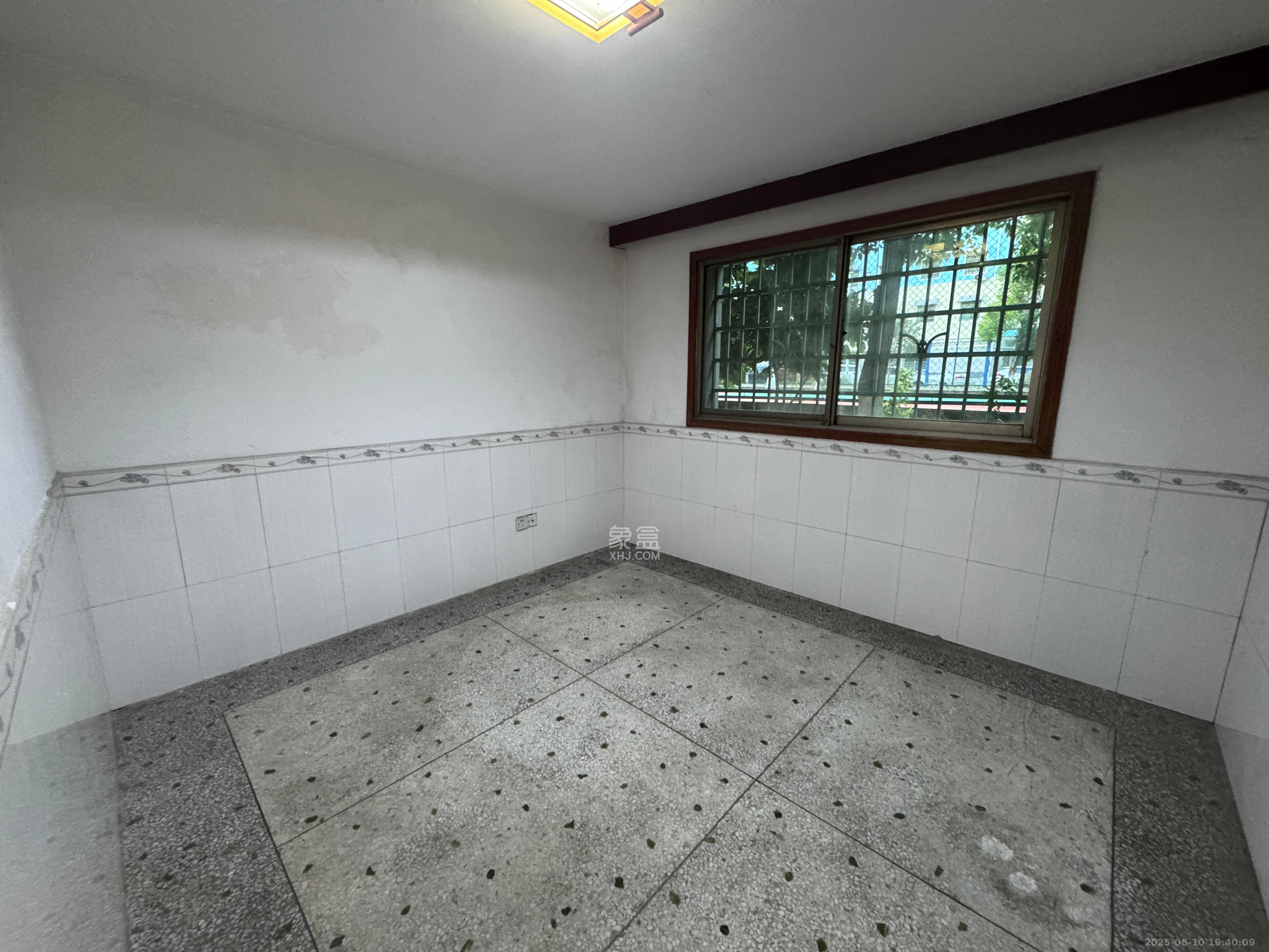 和平小区  3室2厅1卫    1500.0元/月室内图