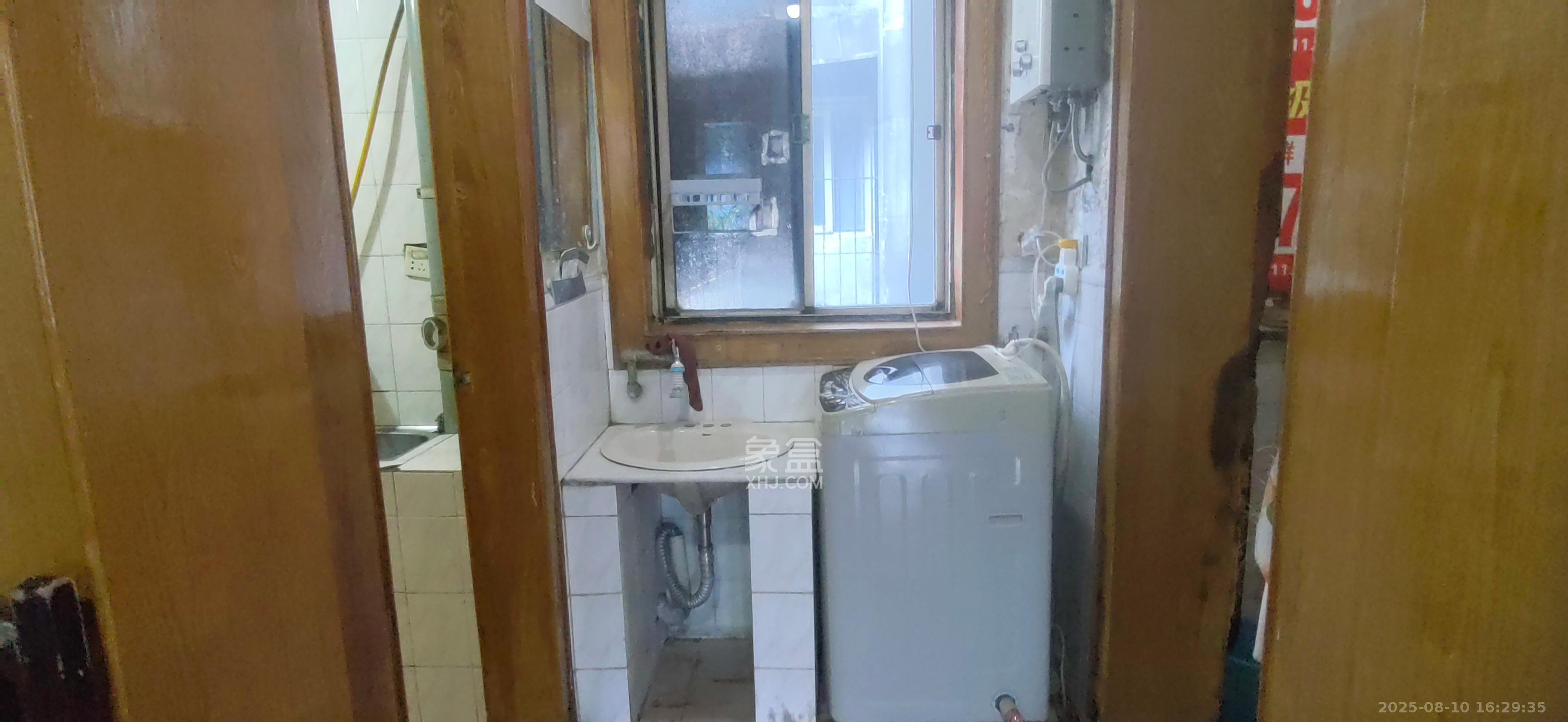 湘运新村  3室1厅1卫    1300.0元/月室内图