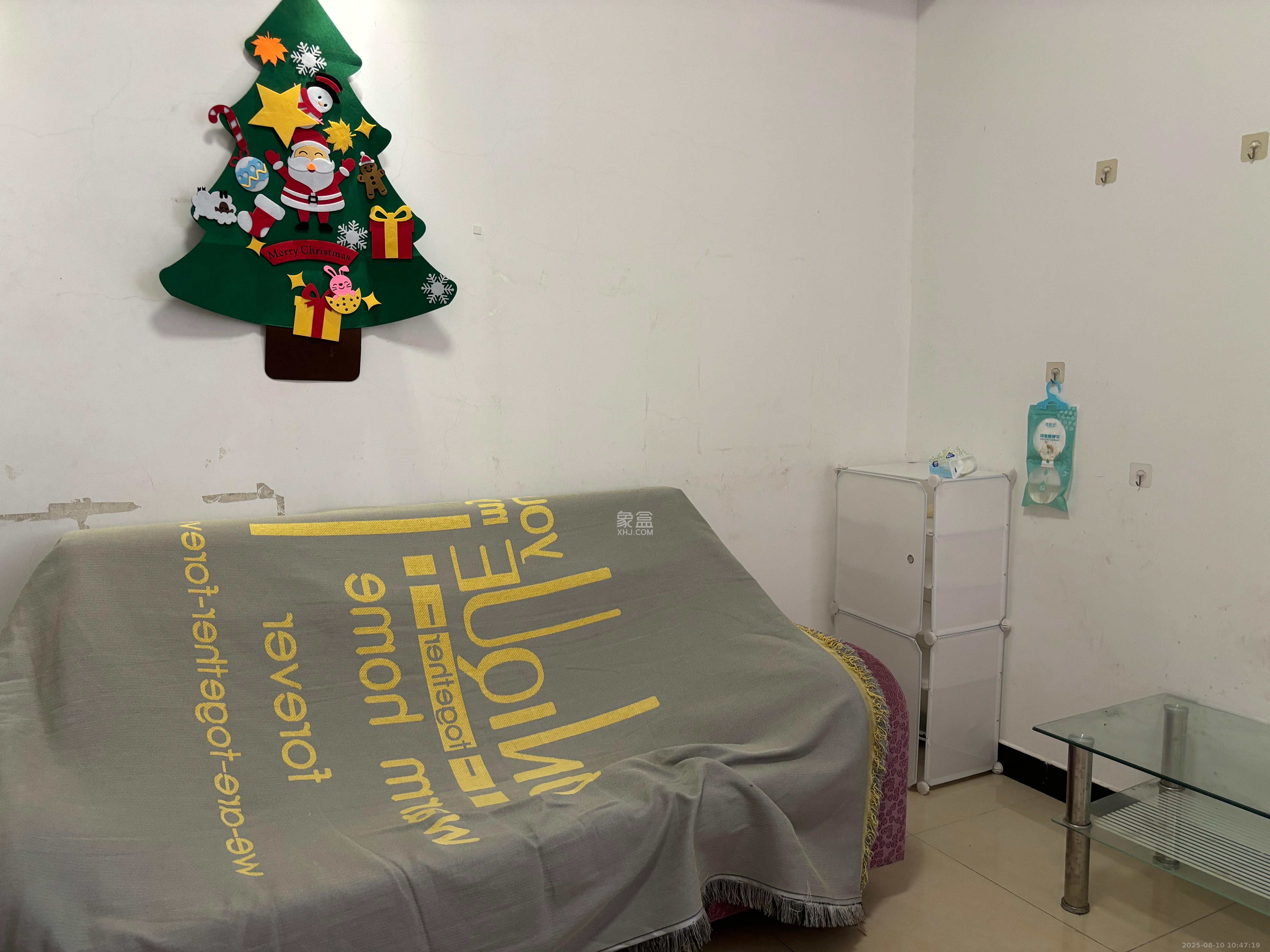 鑫远湘府逸园 1室1厅1卫 1300.0元/月 鑫远湘府逸园 1室1厅1卫 1300.0元/月室内图