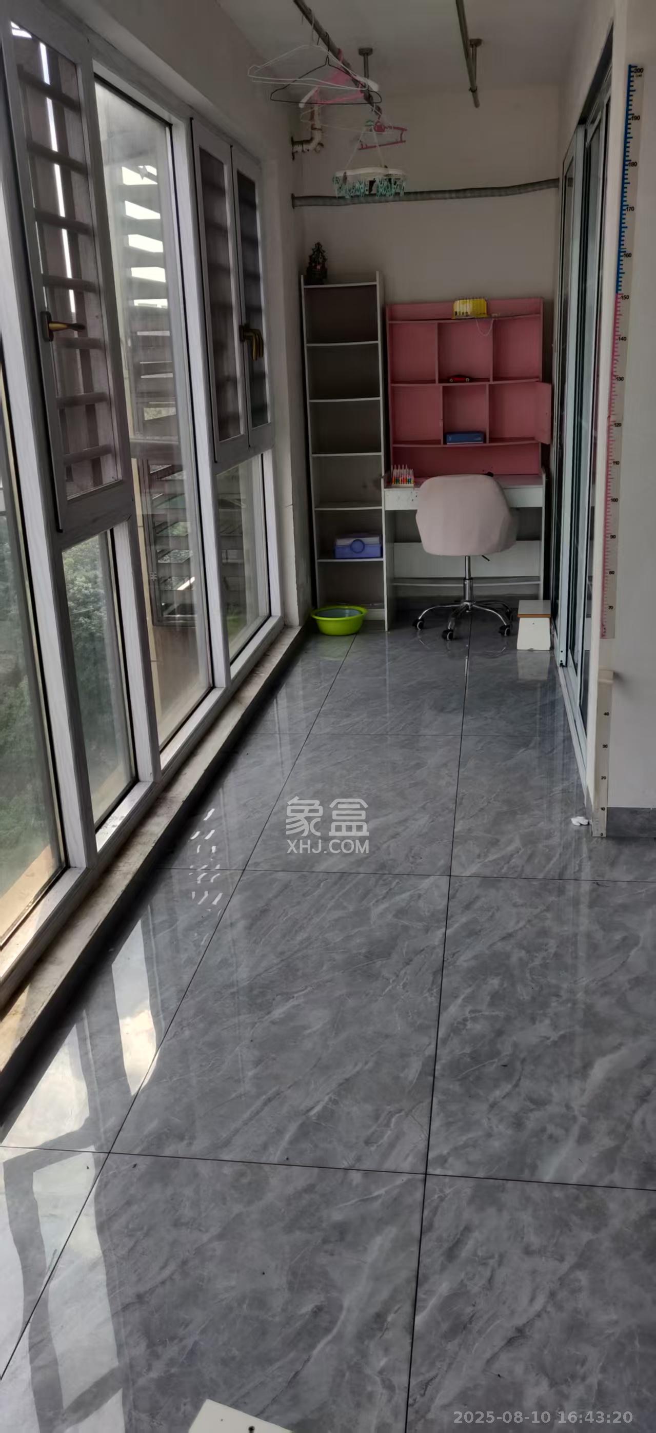 龙湖璟宸原著(龙湖紫宸) 3室2厅1卫 1800.0元/月 龙湖璟宸原著(龙湖紫宸) 3室2厅1卫 1800.0元/月室内图