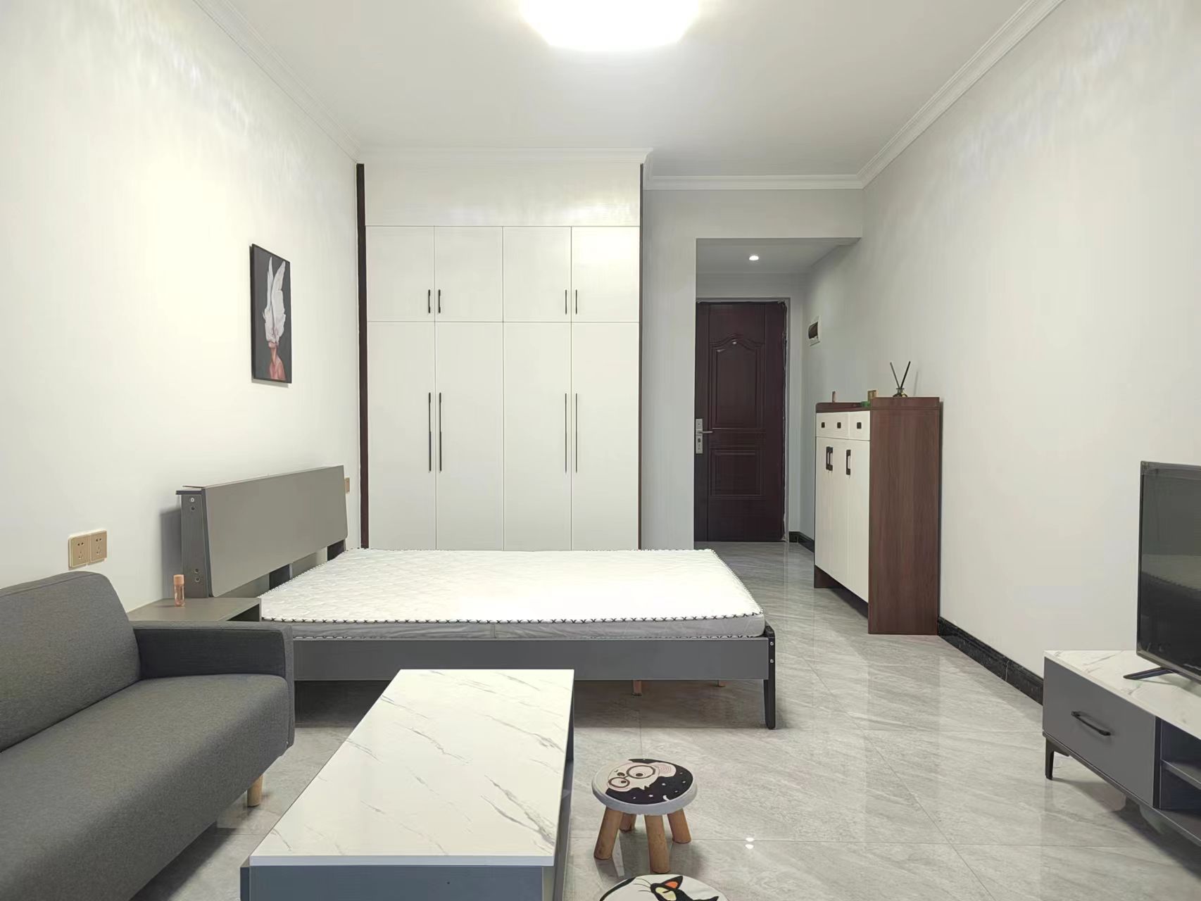 东城国际 3室2厅2卫 2200.0元/月 东城国际 3室2厅2卫 2200.0元/月室内图